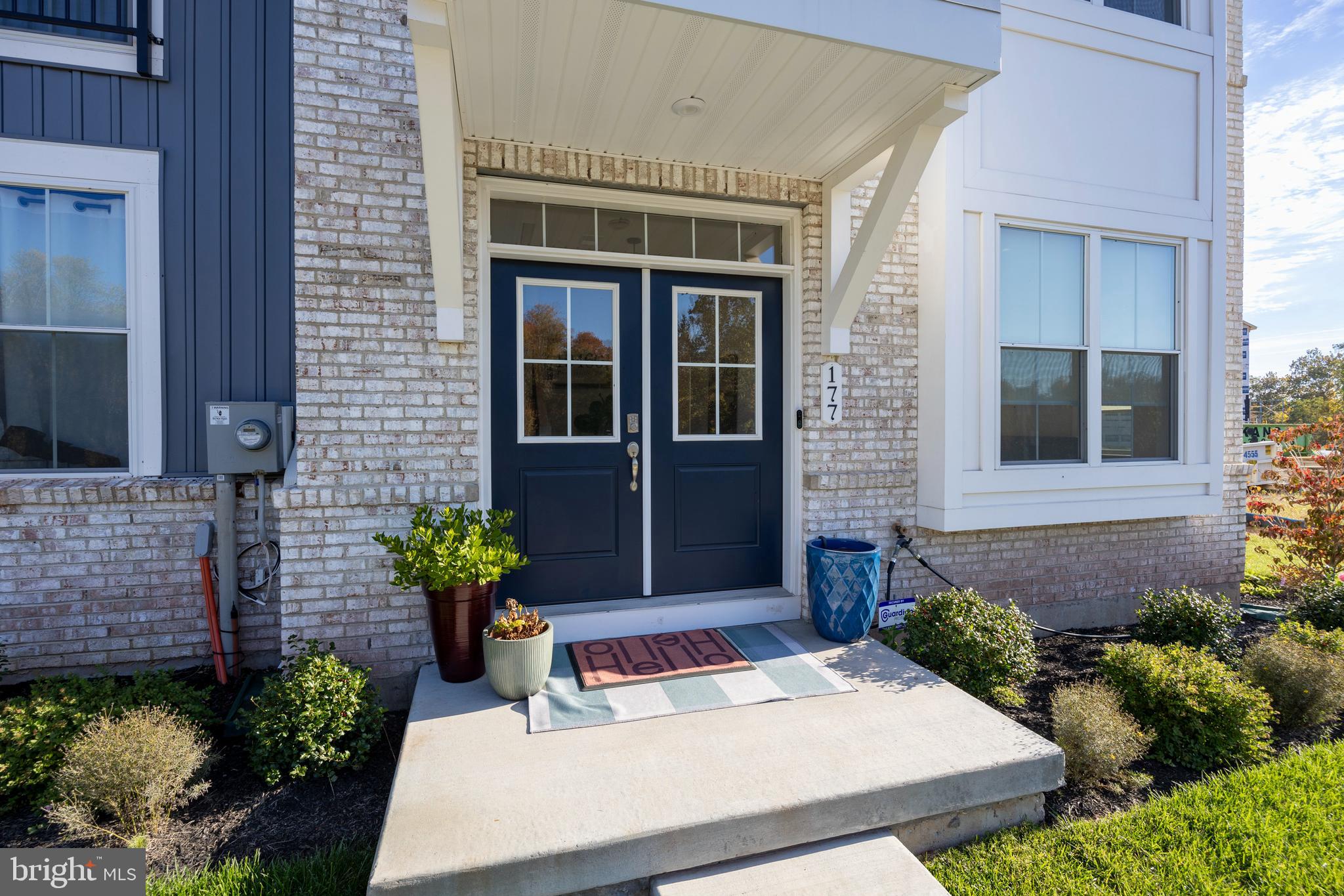 STEELPOINTE - Residential