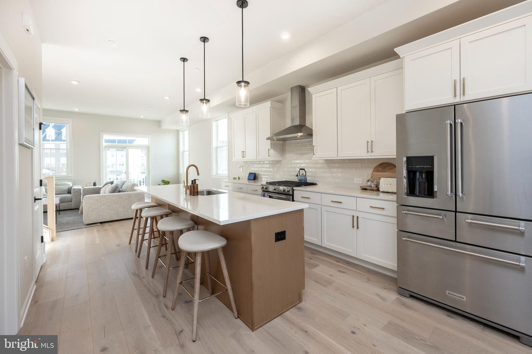 STEELPOINTE - Residential