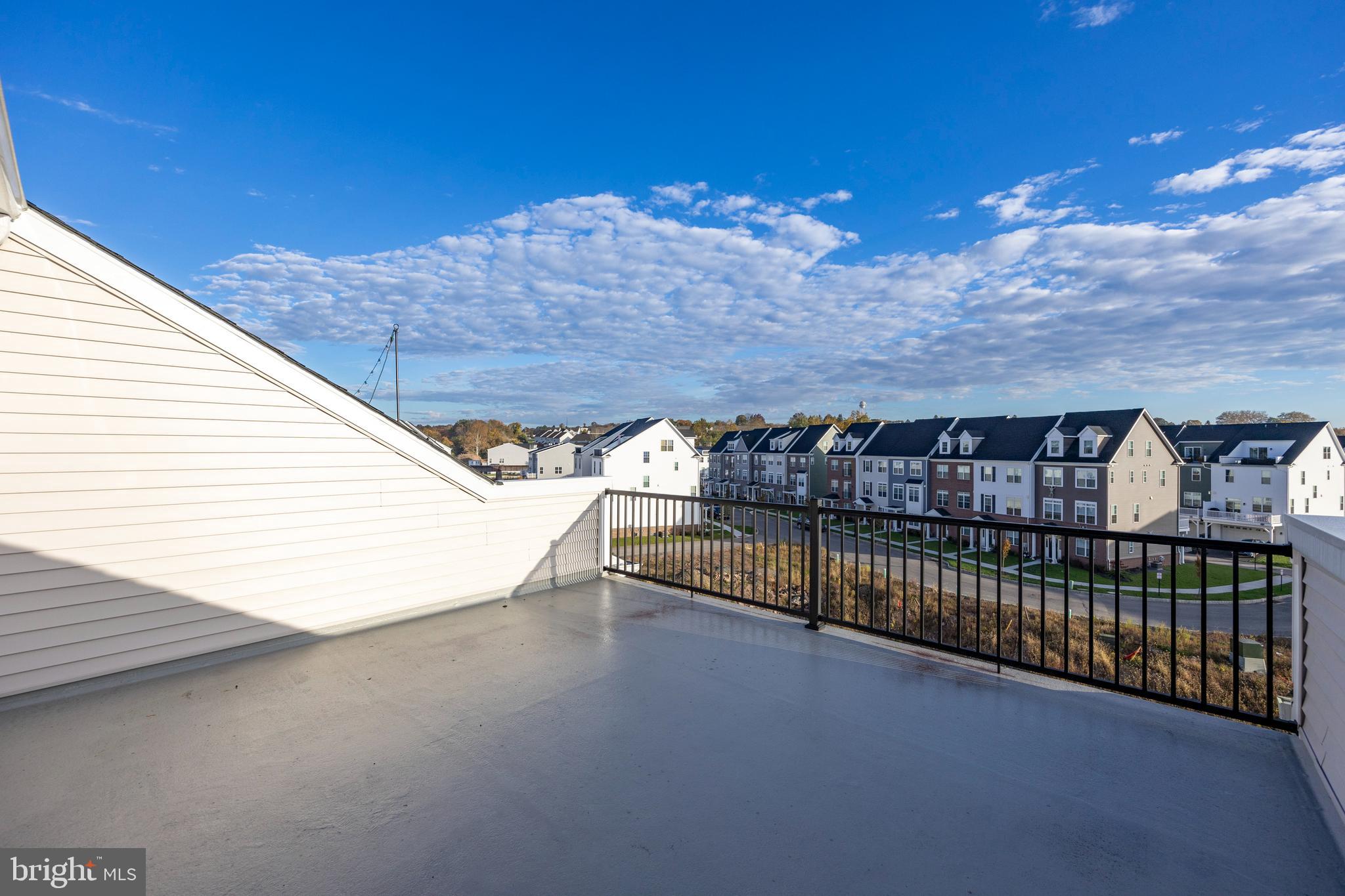 STEELPOINTE - Residential