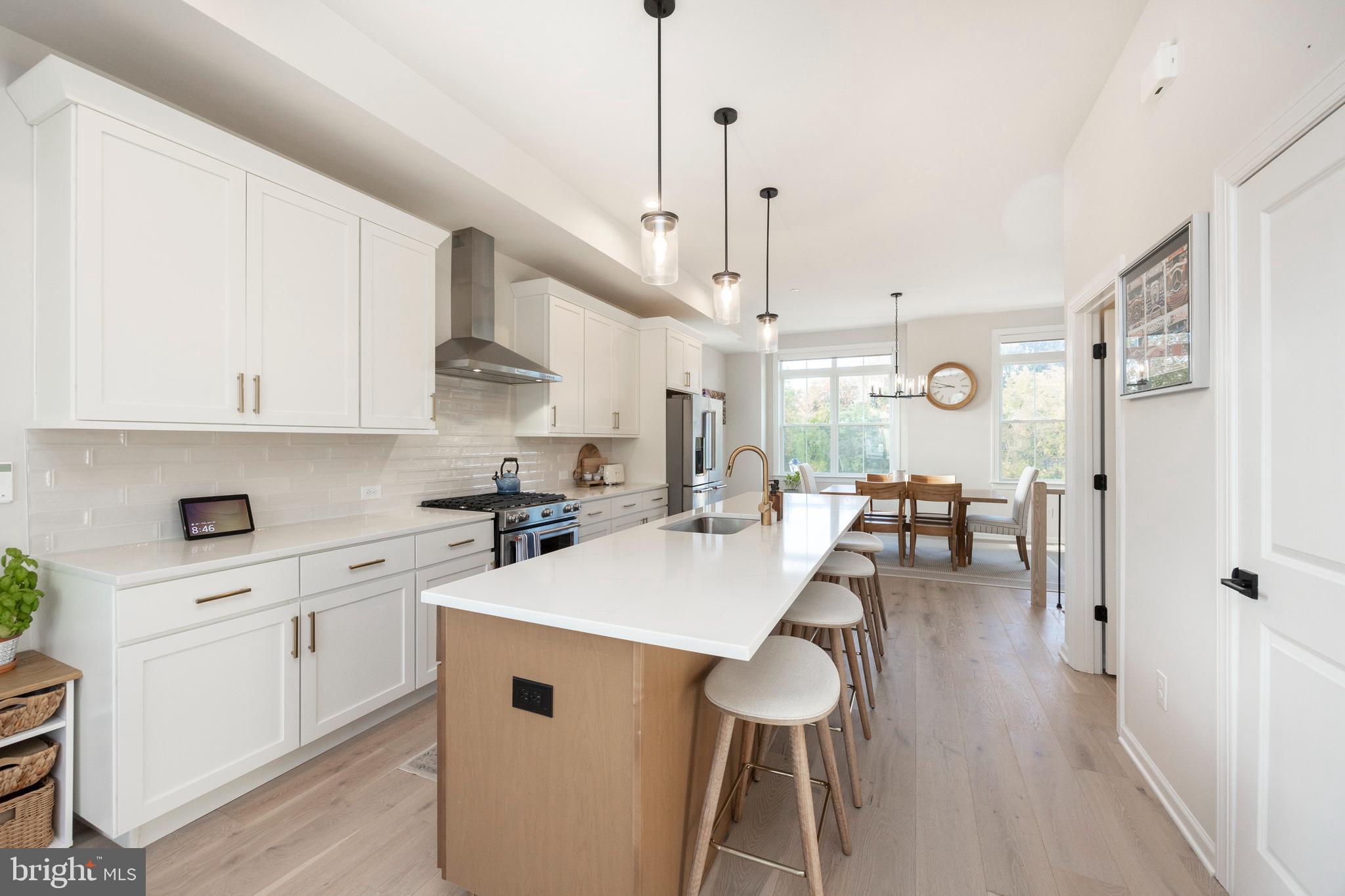 STEELPOINTE - Residential