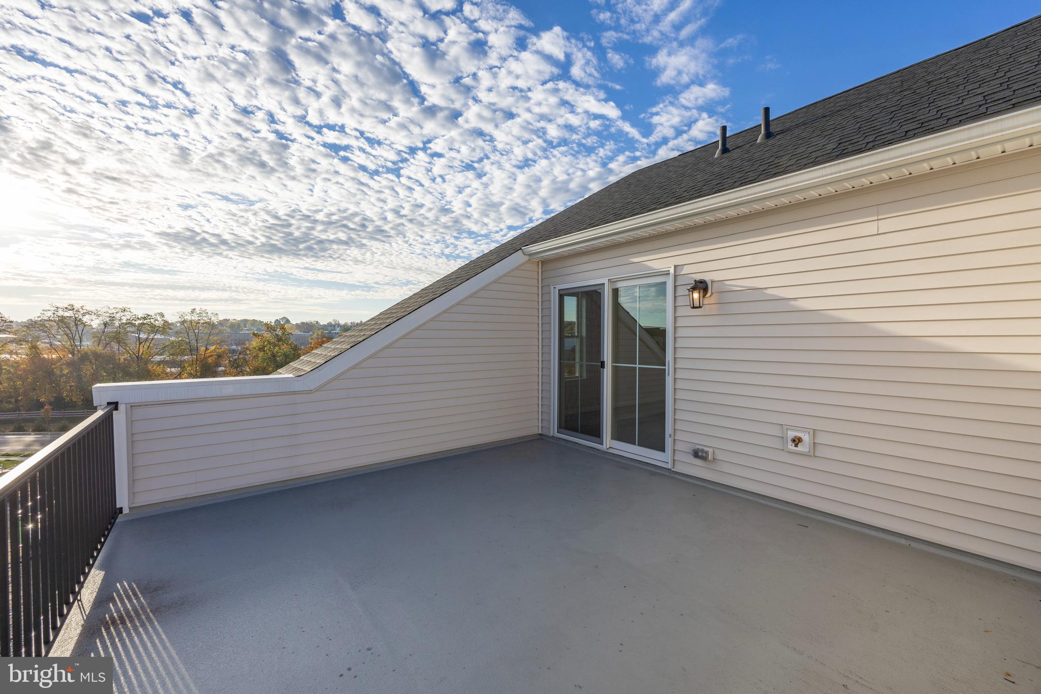STEELPOINTE - Residential