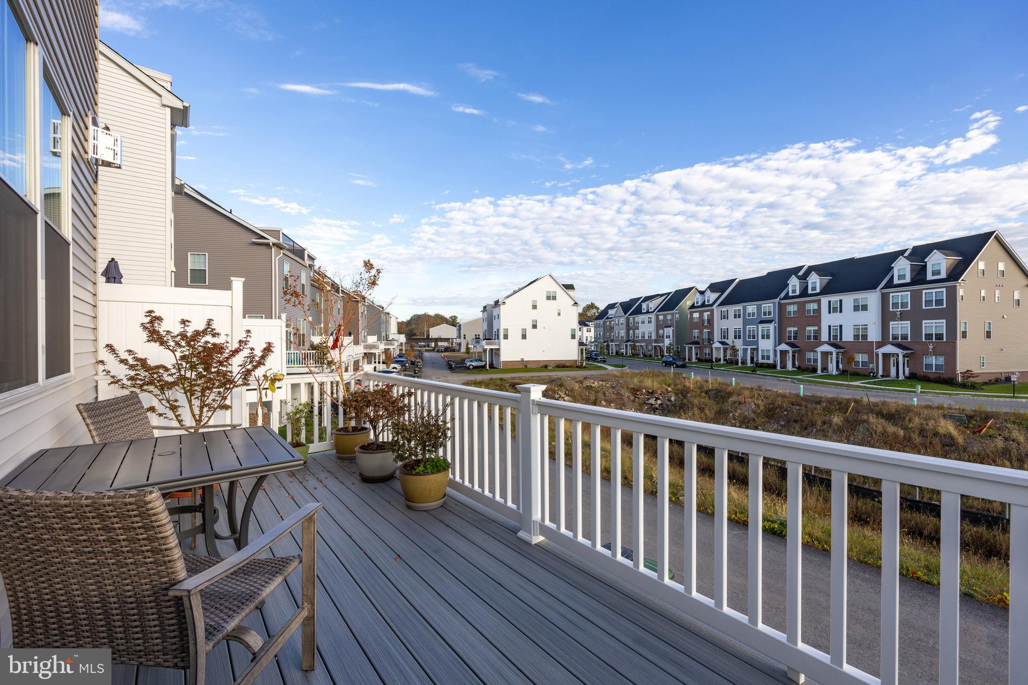 STEELPOINTE - Residential