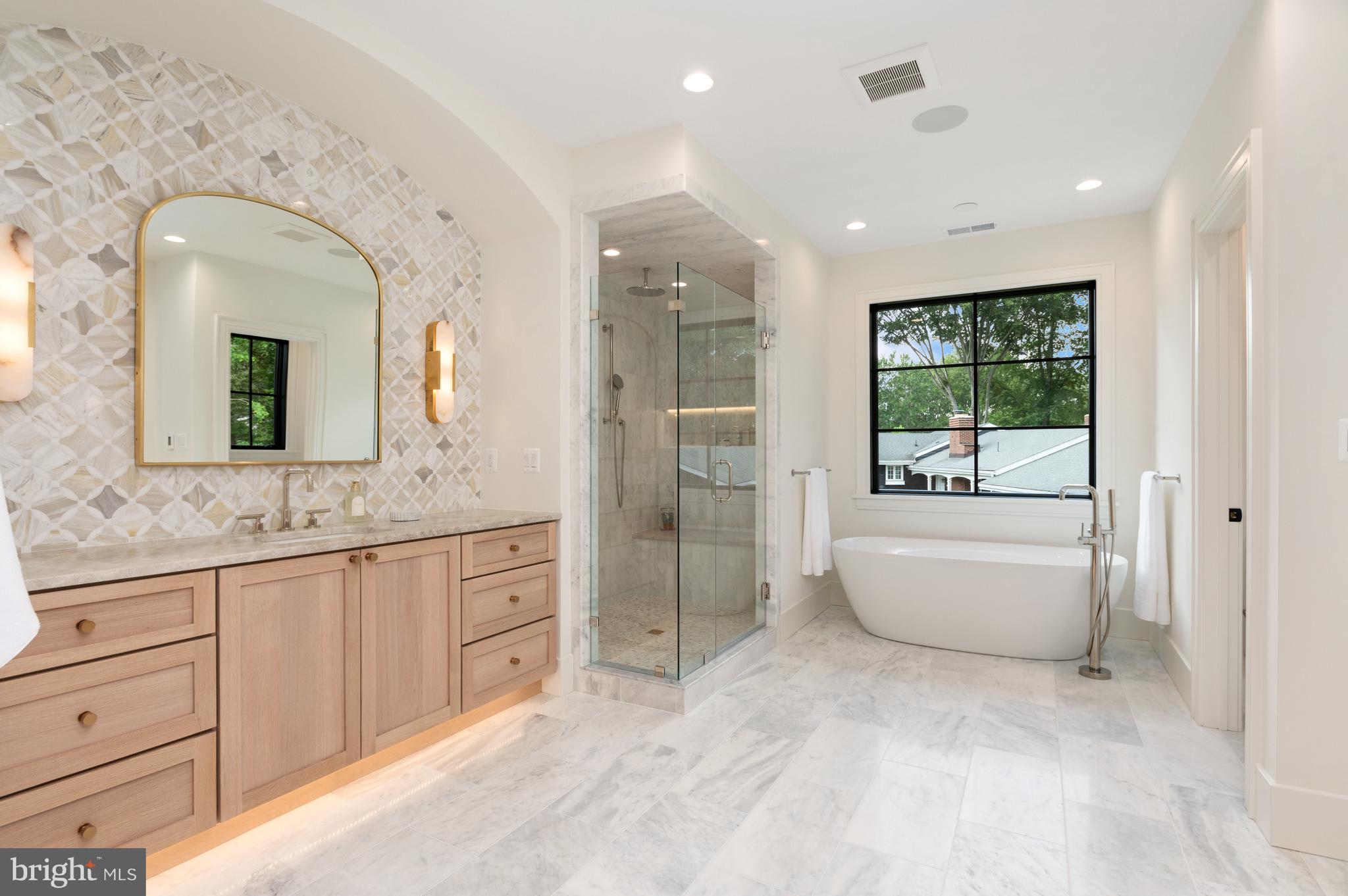 BRIGGS AND HOOPERS - Residential