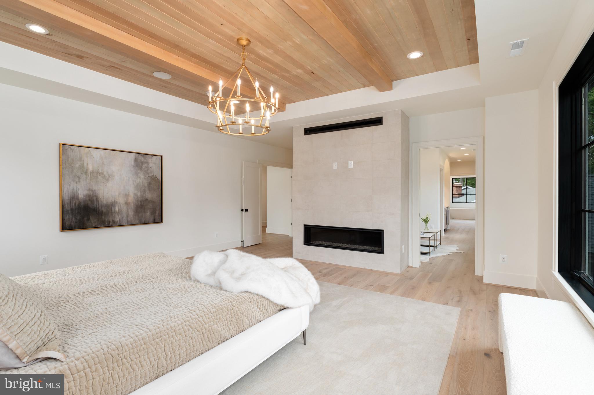 BRIGGS AND HOOPERS - Residential