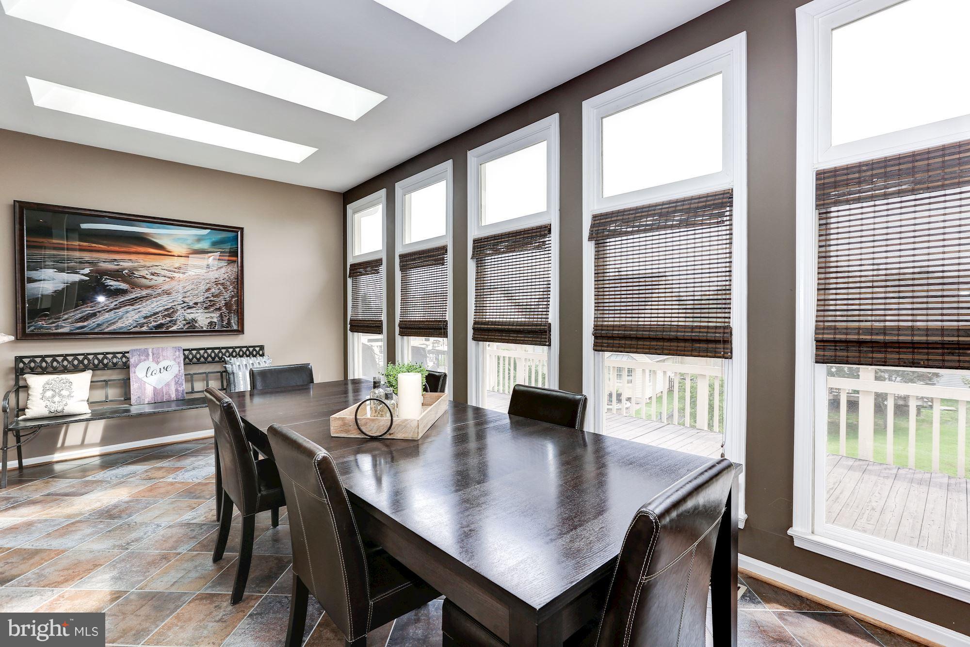 WASHINGTONIAN WOODS - Residential