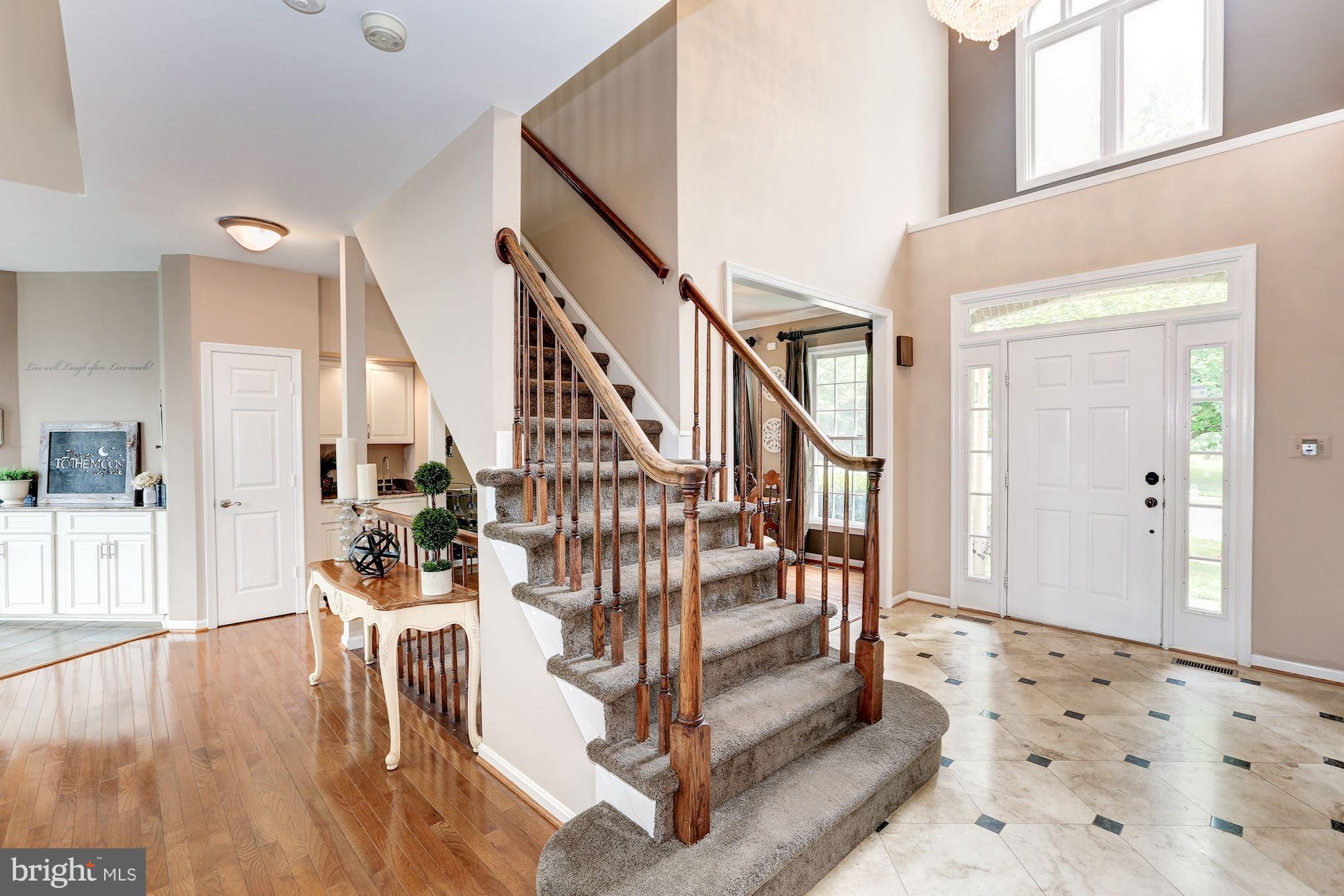 WASHINGTONIAN WOODS - Residential