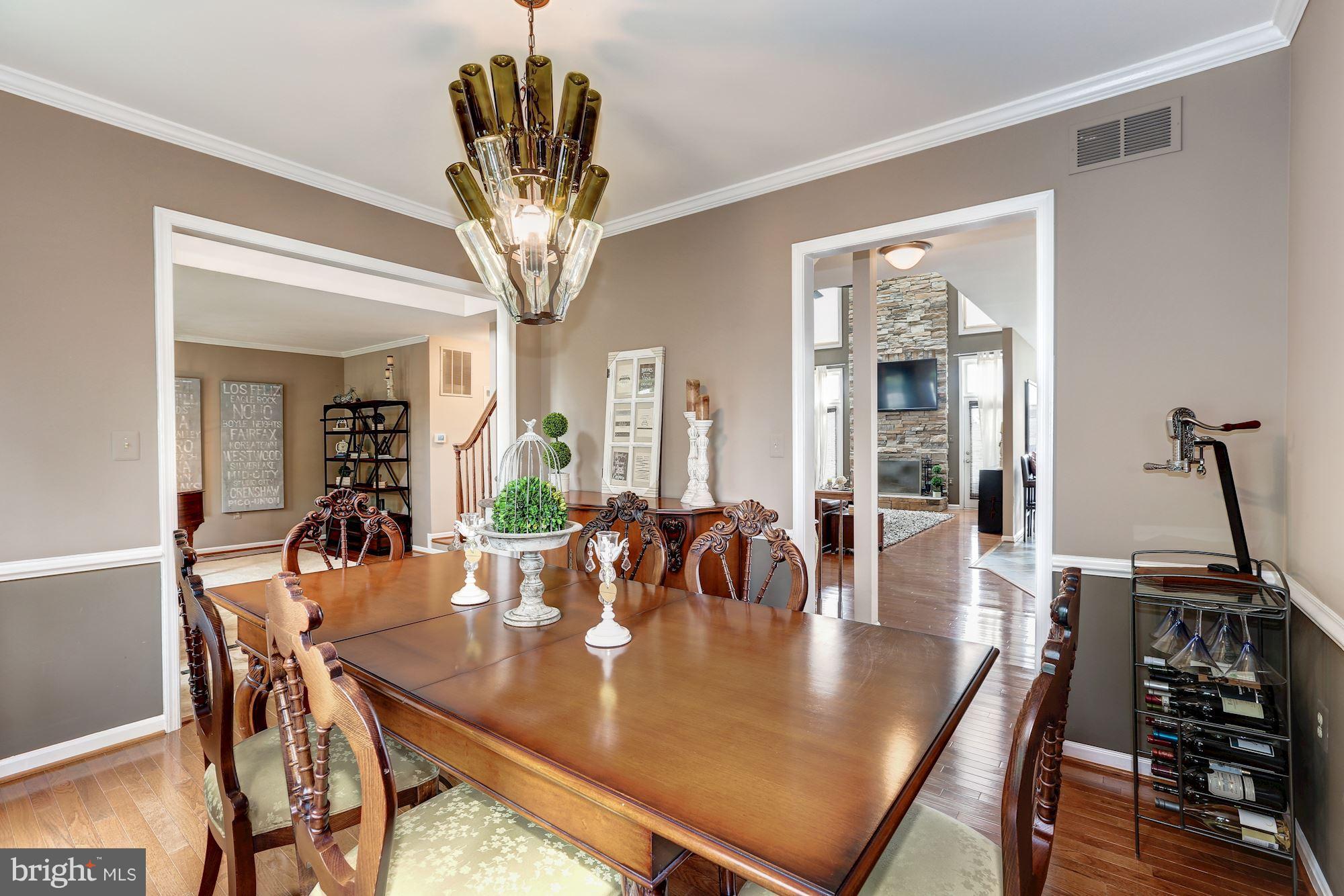 WASHINGTONIAN WOODS - Residential