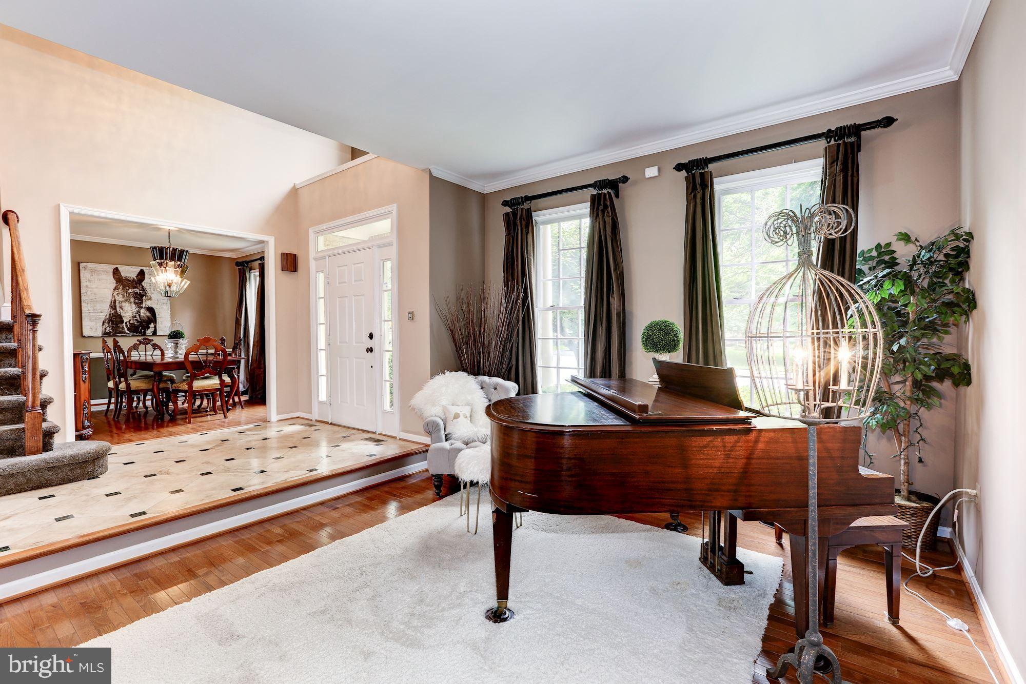 WASHINGTONIAN WOODS - Residential