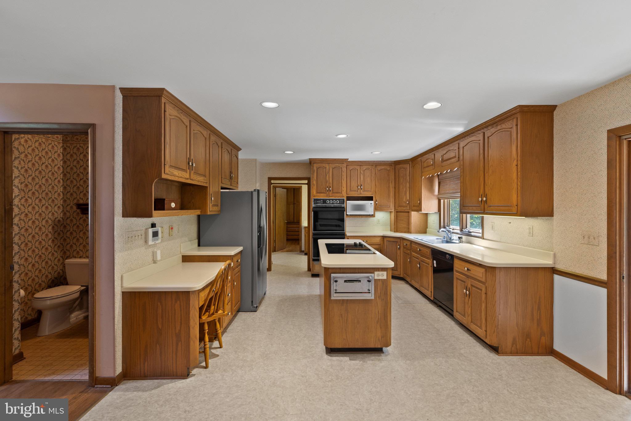 SHELTON - Residential