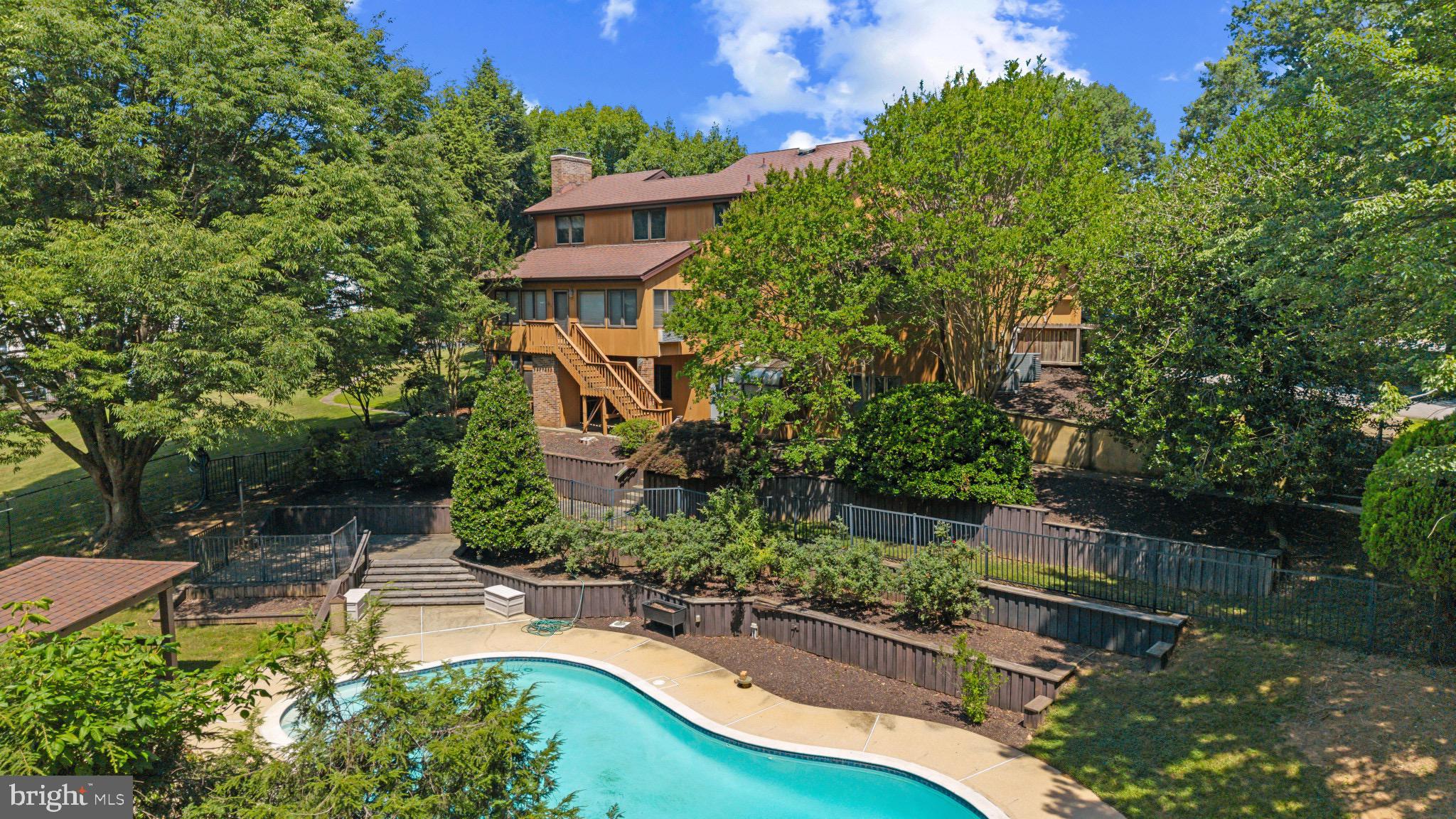 SHELTON - Residential