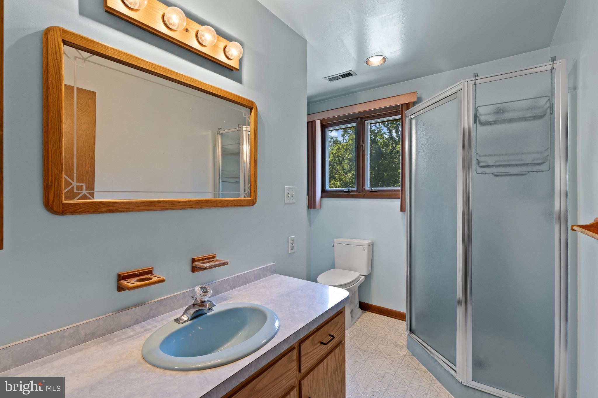 SHELTON - Residential
