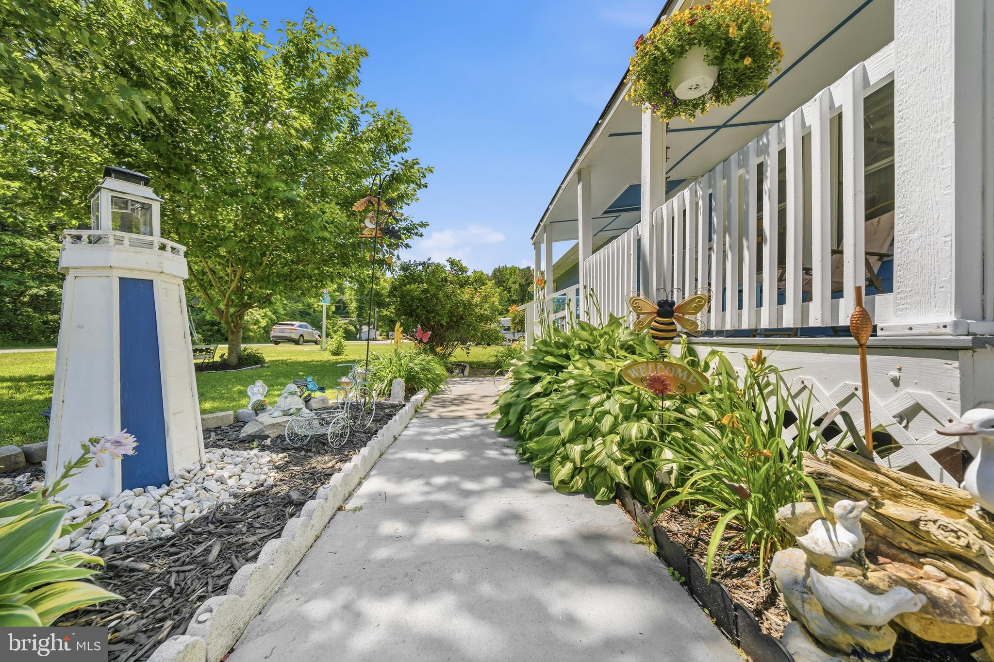 GOLDEN BEACH - Residential