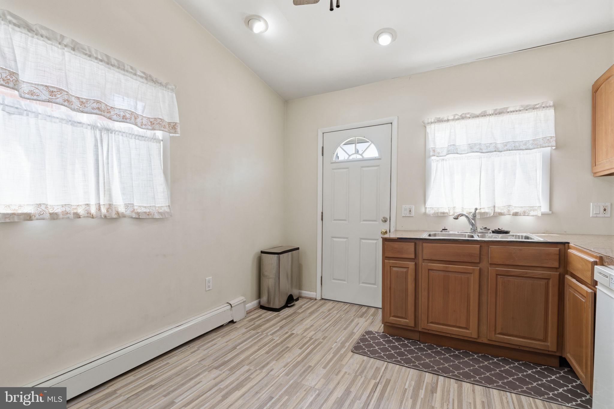 PORT RICHMOND - Residential