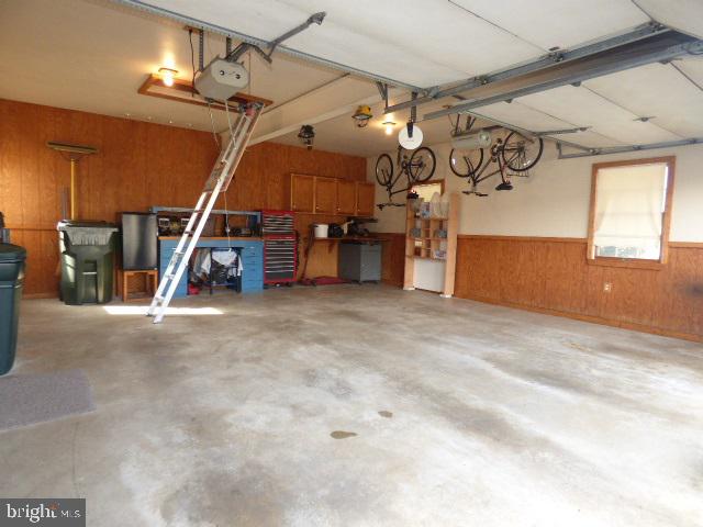 INDIAN SPRINGS - Residential