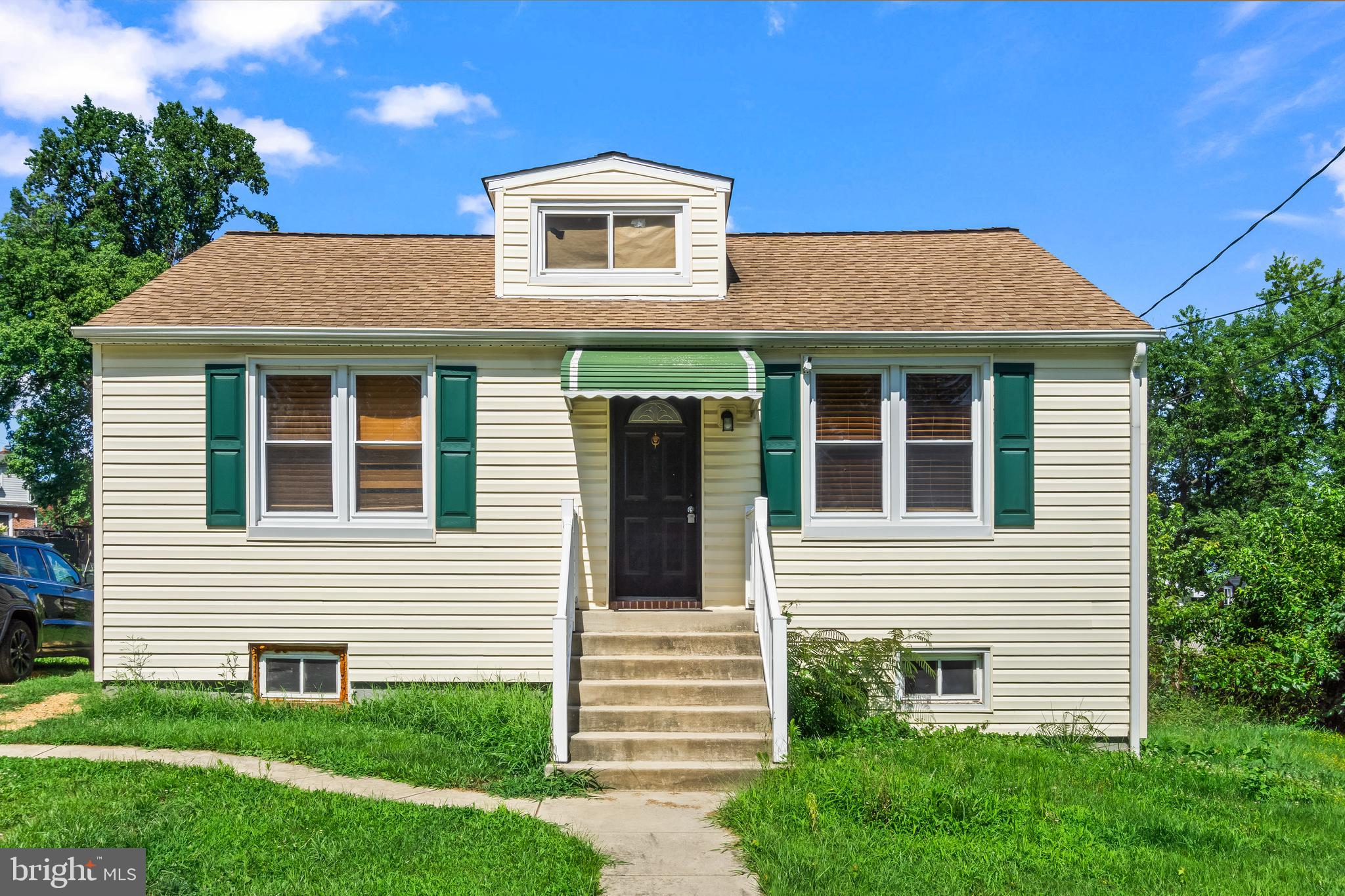 Welcome to 622 Franklin Ave in the heart of Linthicum Heights! This charming home offers a multi-family opportunity. Wether for a first time home buyer or even an investor to bring their own touches. Seeking comfort, convenience, and a desirable location for home and buisness. Featuring a functional layout with spacious living areas, comfortable bedrooms, and a welcoming atmosphere, this home is ready for your own decor. Enjoy easy access to major commuter routes including I-695, I-95, and MD-295, as well as nearby BWI Airport, shopping, dining, parks, and public transportation. Whether you're a first-time homebuyer, looking to downsize, or searching for your next investment, this property offers endless potential. Schedule your private tour today and discover all that this Linthicum Heights home has to offer!