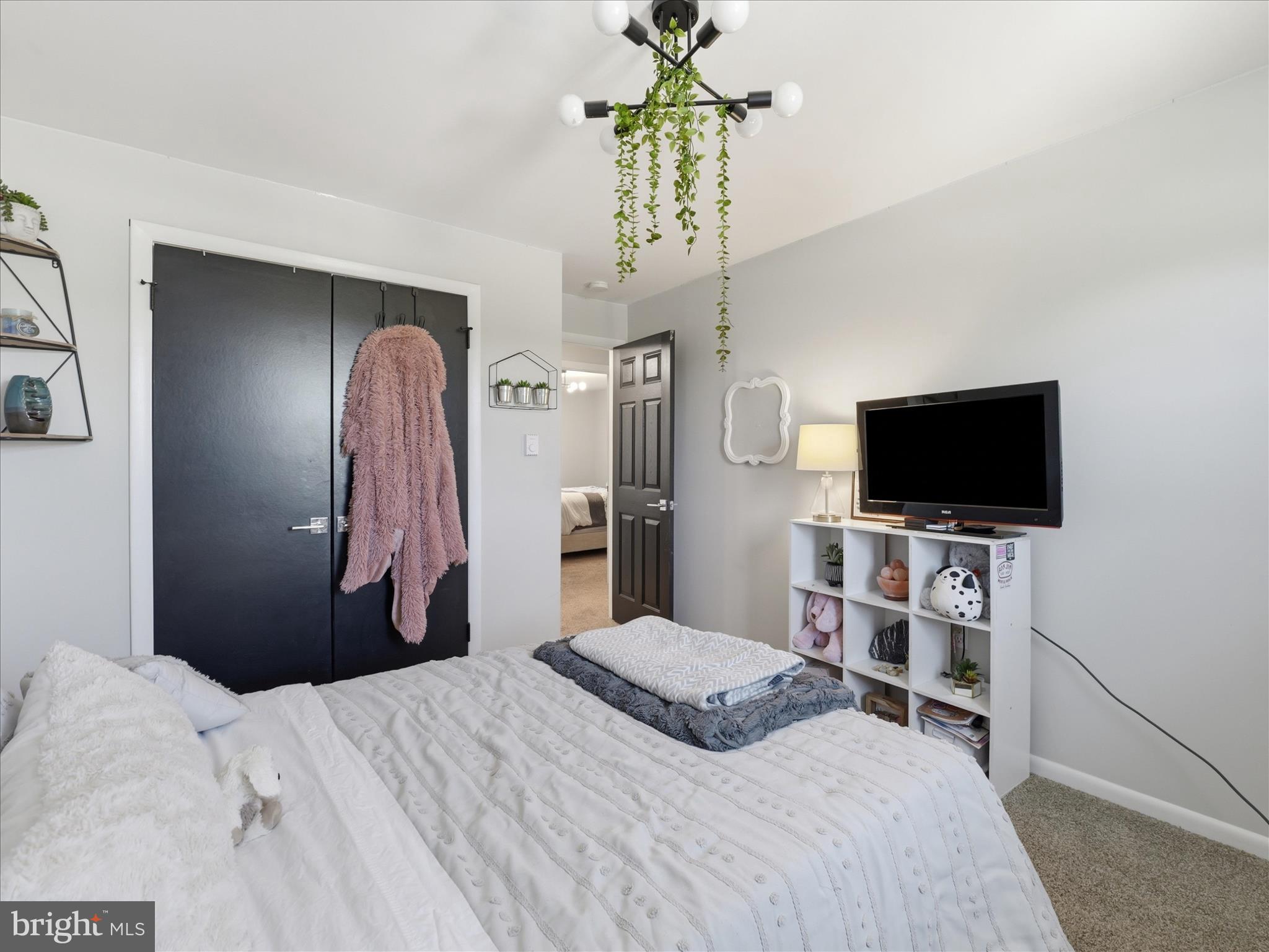 LAURICH ESTATES - Residential
