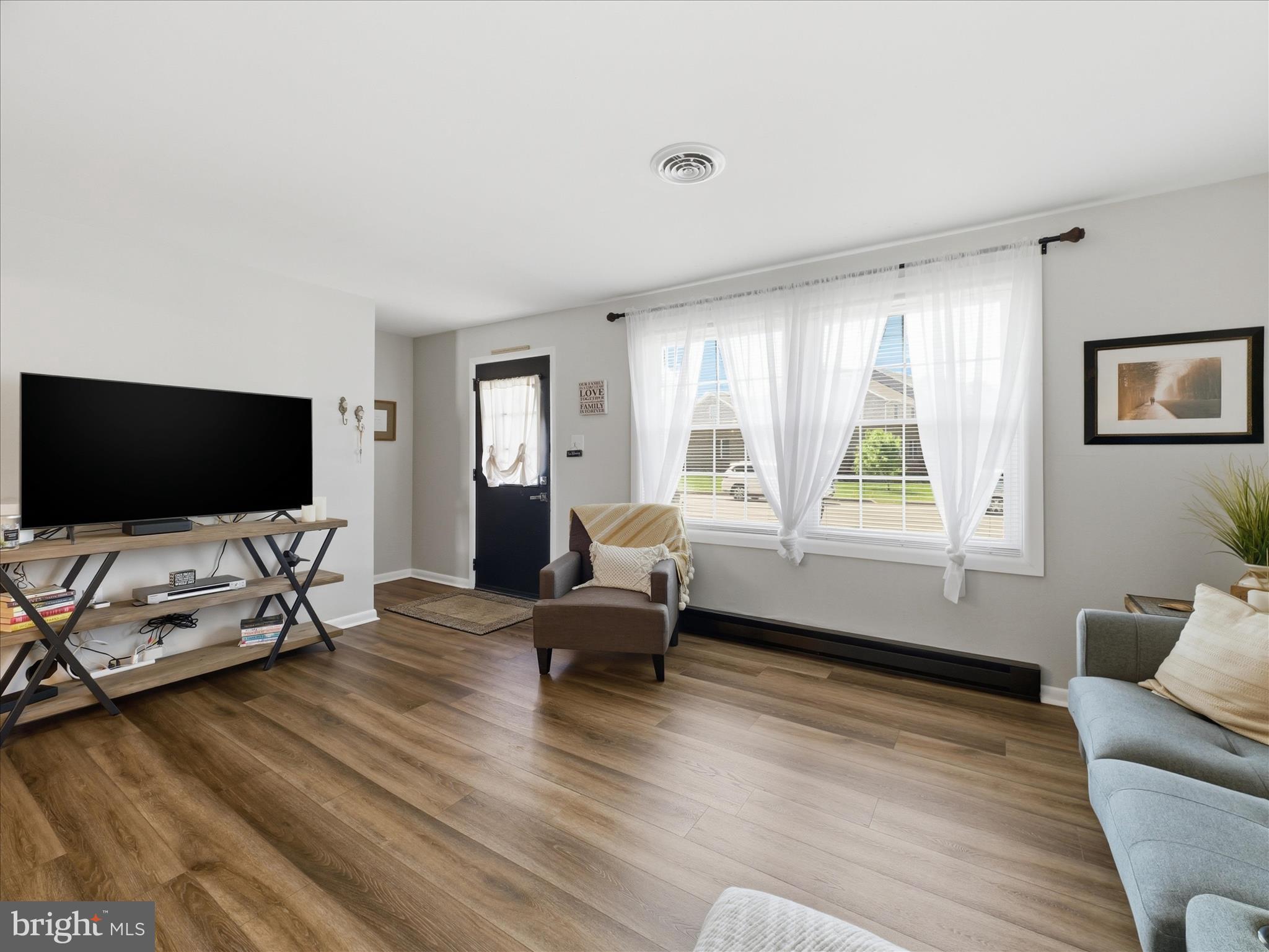 LAURICH ESTATES - Residential