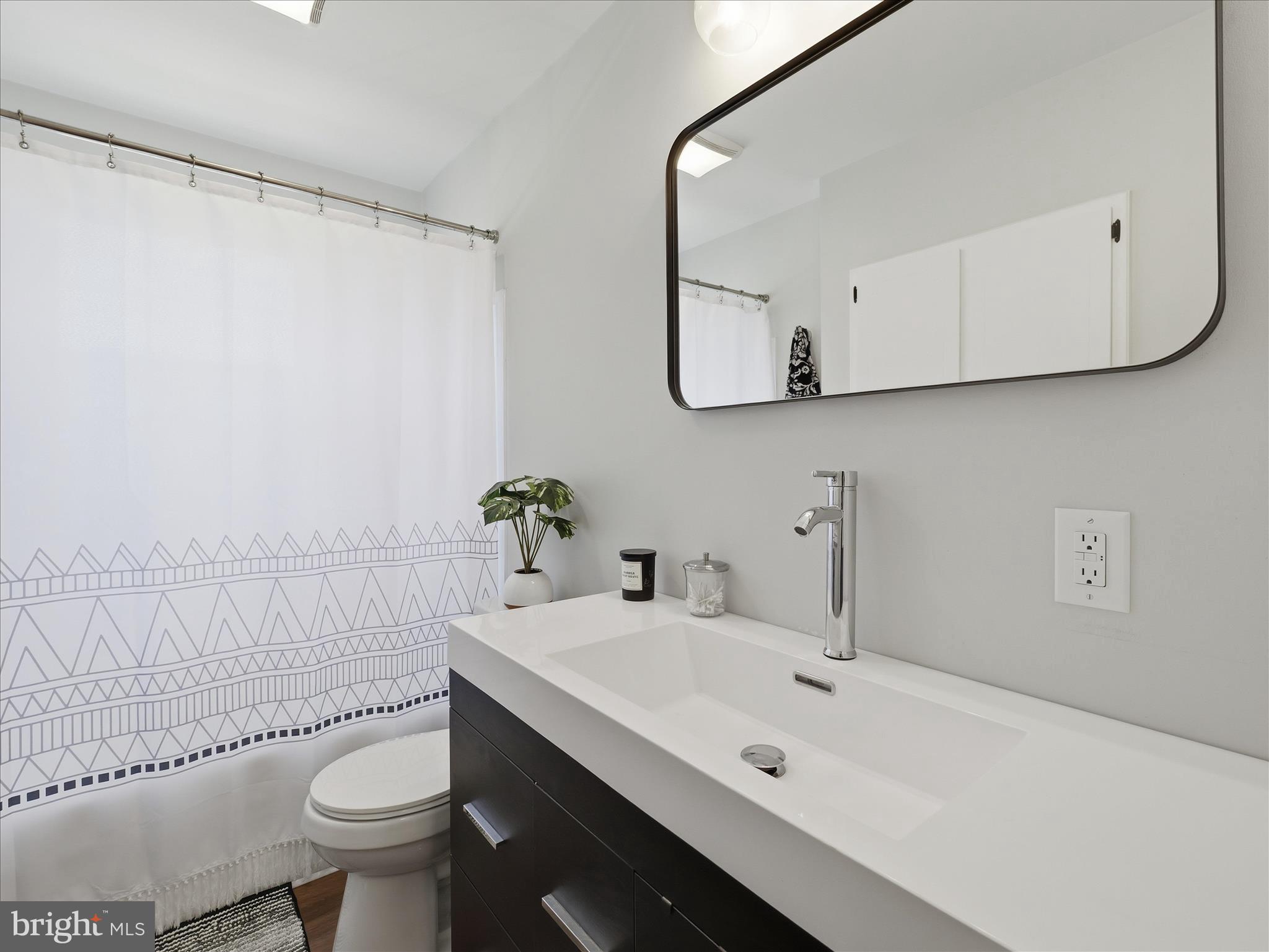 LAURICH ESTATES - Residential