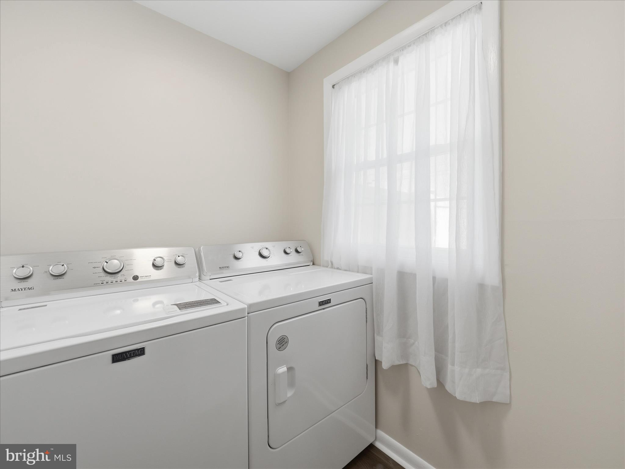 LAURICH ESTATES - Residential
