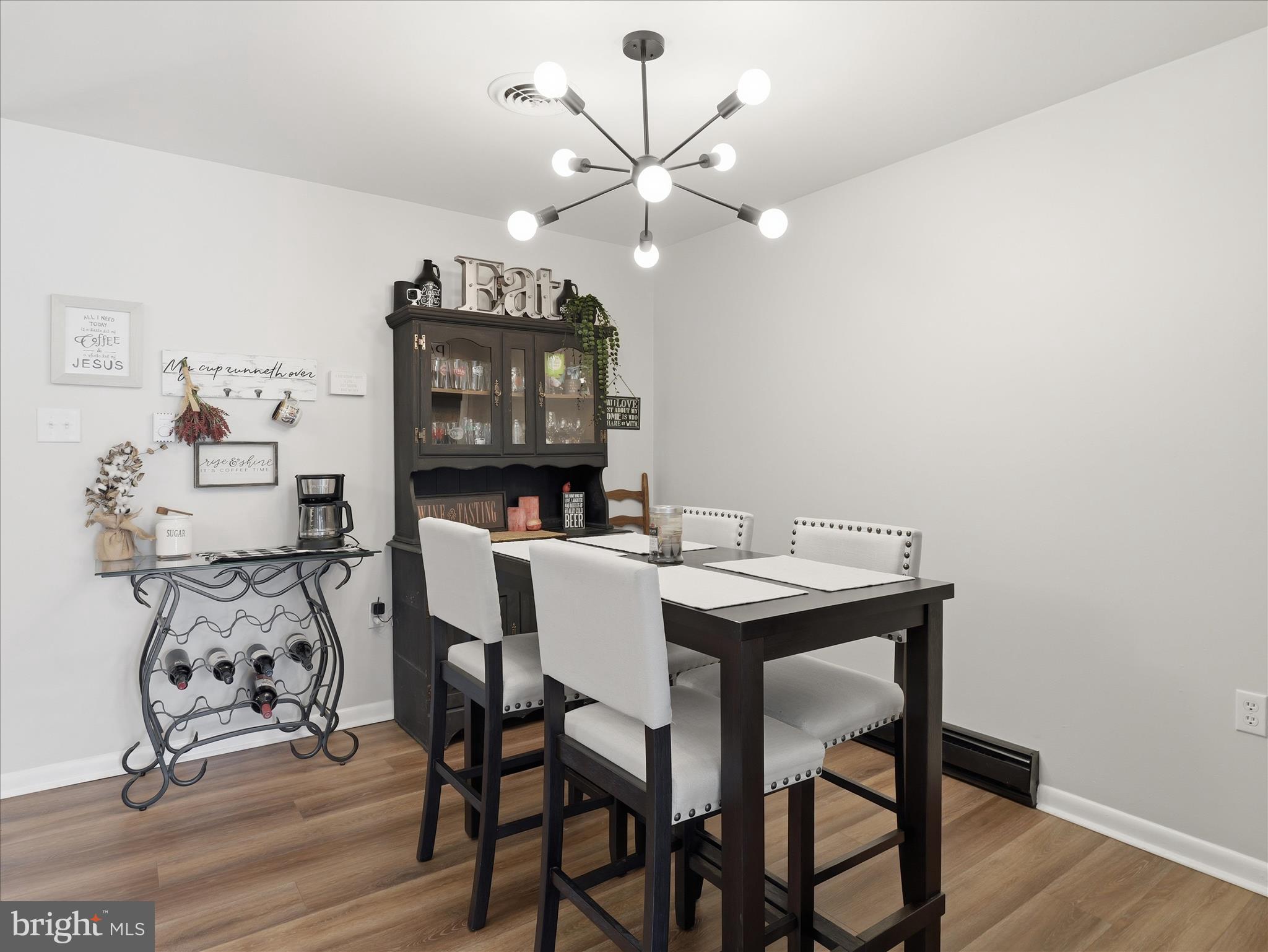LAURICH ESTATES - Residential