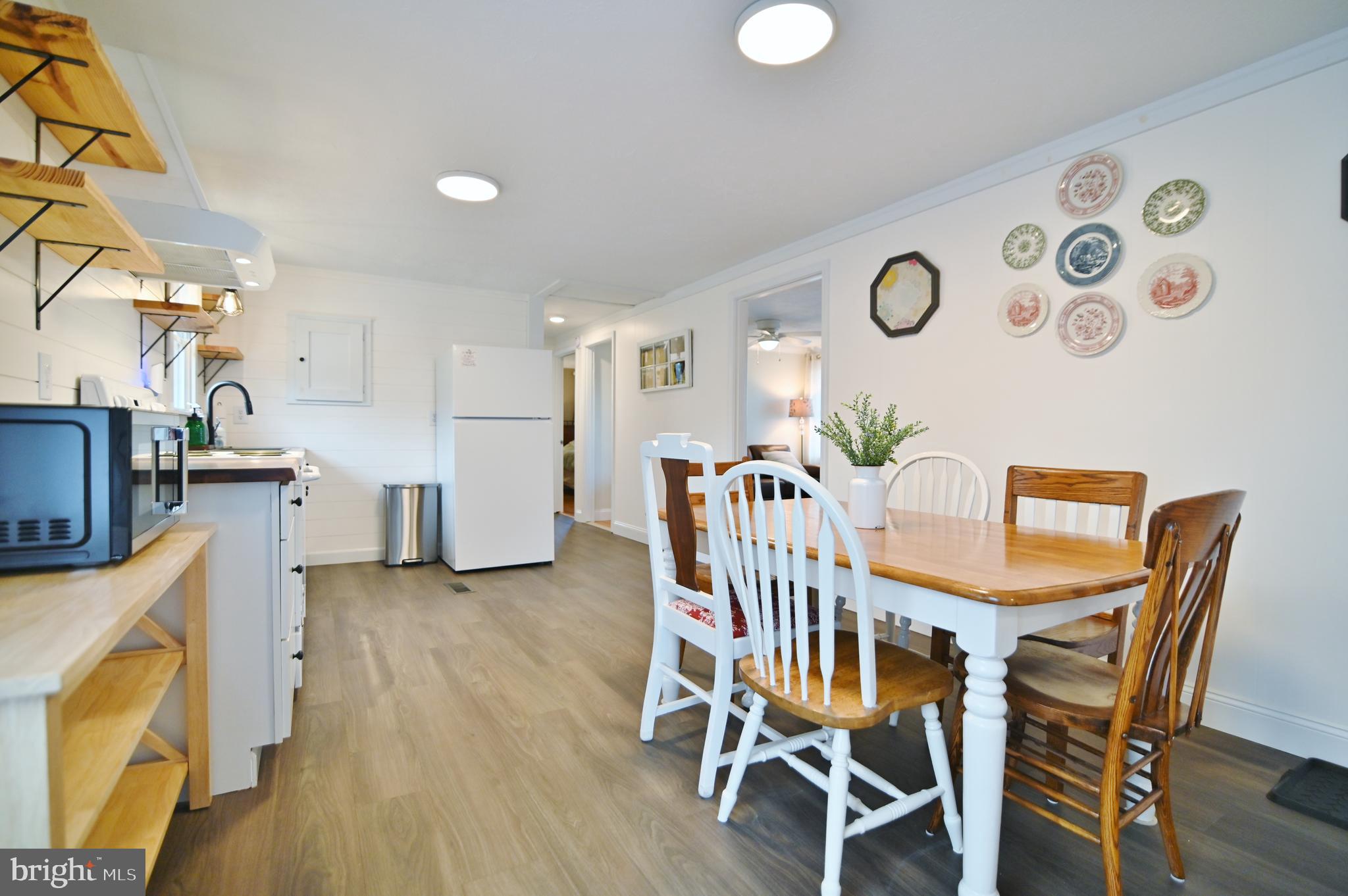 LONG MEADOWS - Residential