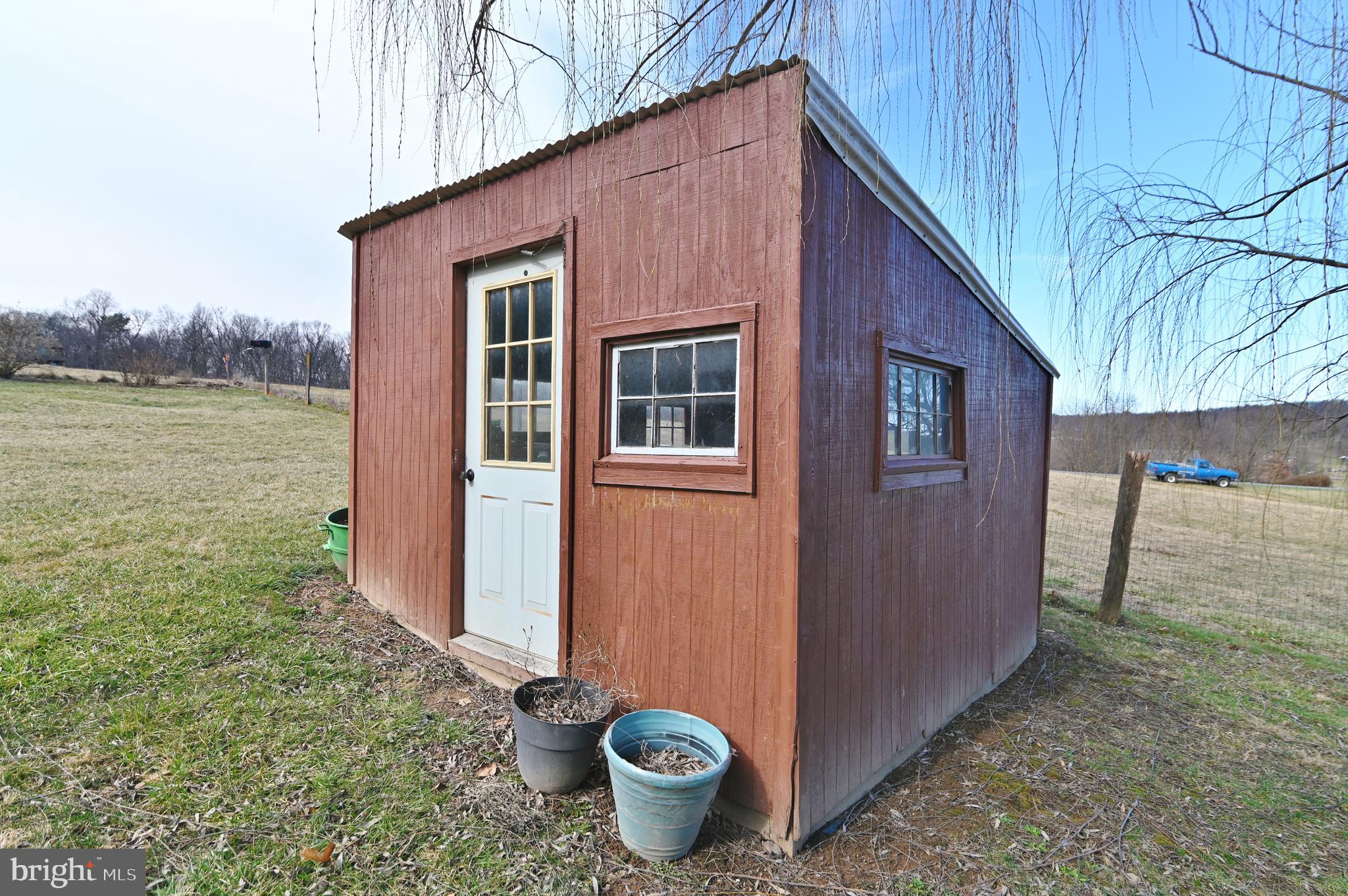 LONG MEADOWS - Residential