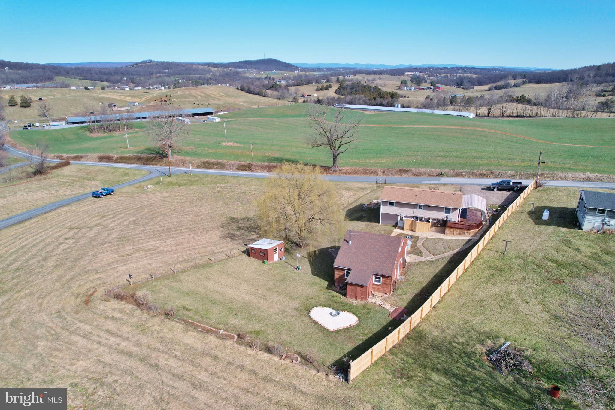 LONG MEADOWS - Residential
