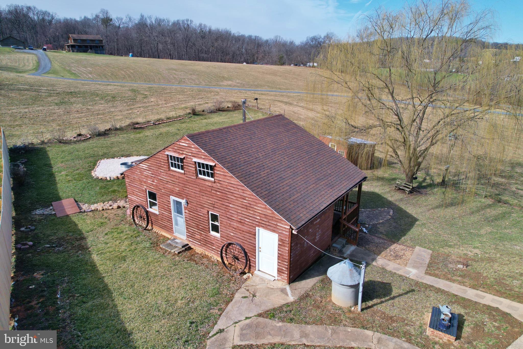 LONG MEADOWS - Residential