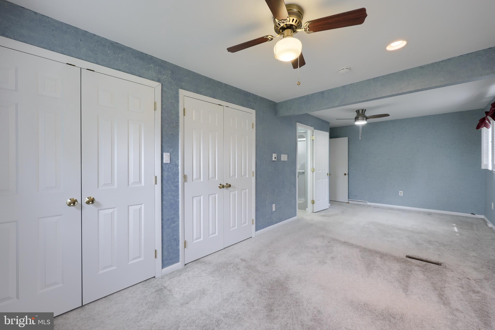 GOLDEN ACRES - Residential