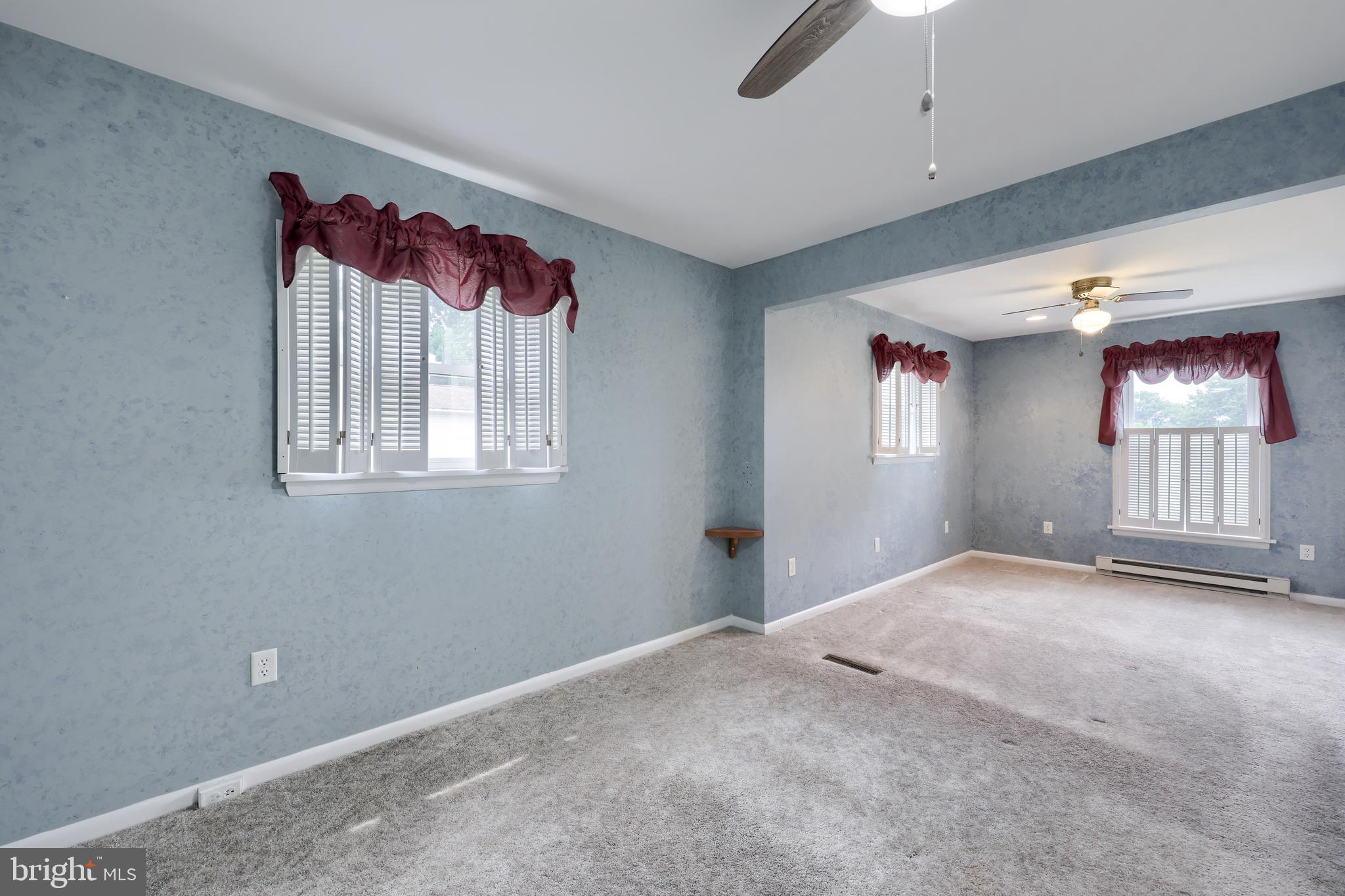 GOLDEN ACRES - Residential