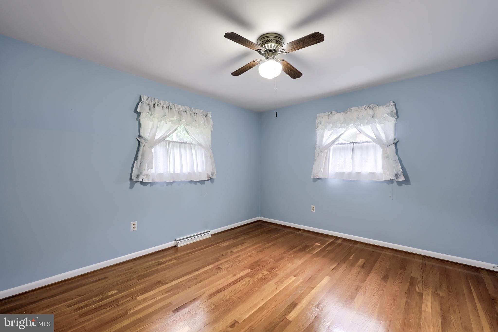 GOLDEN ACRES - Residential