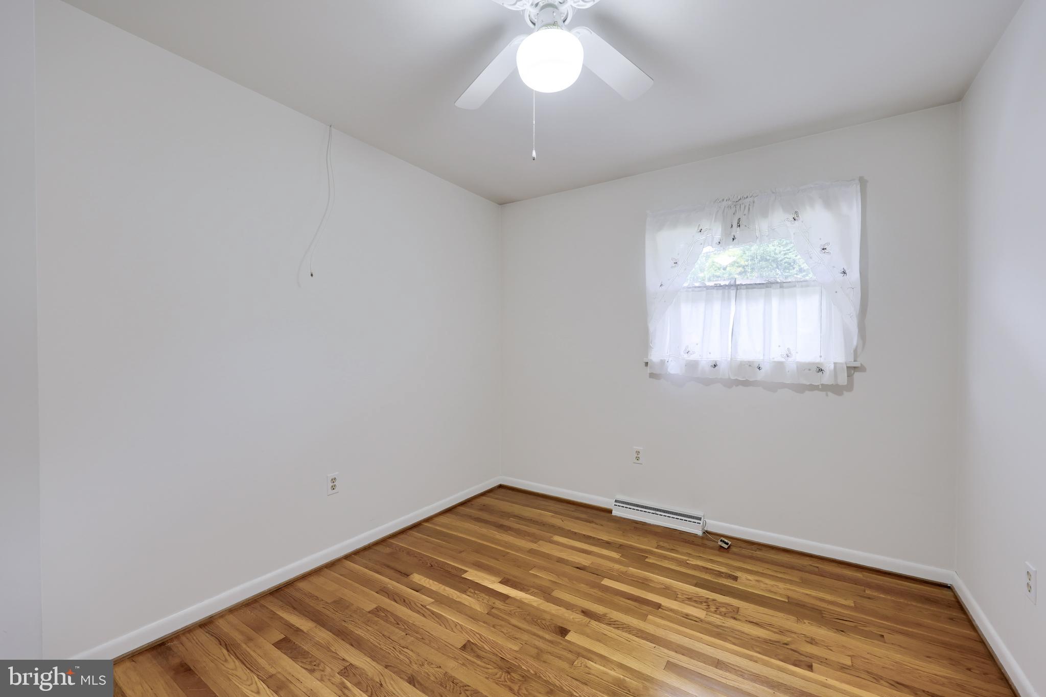 GOLDEN ACRES - Residential