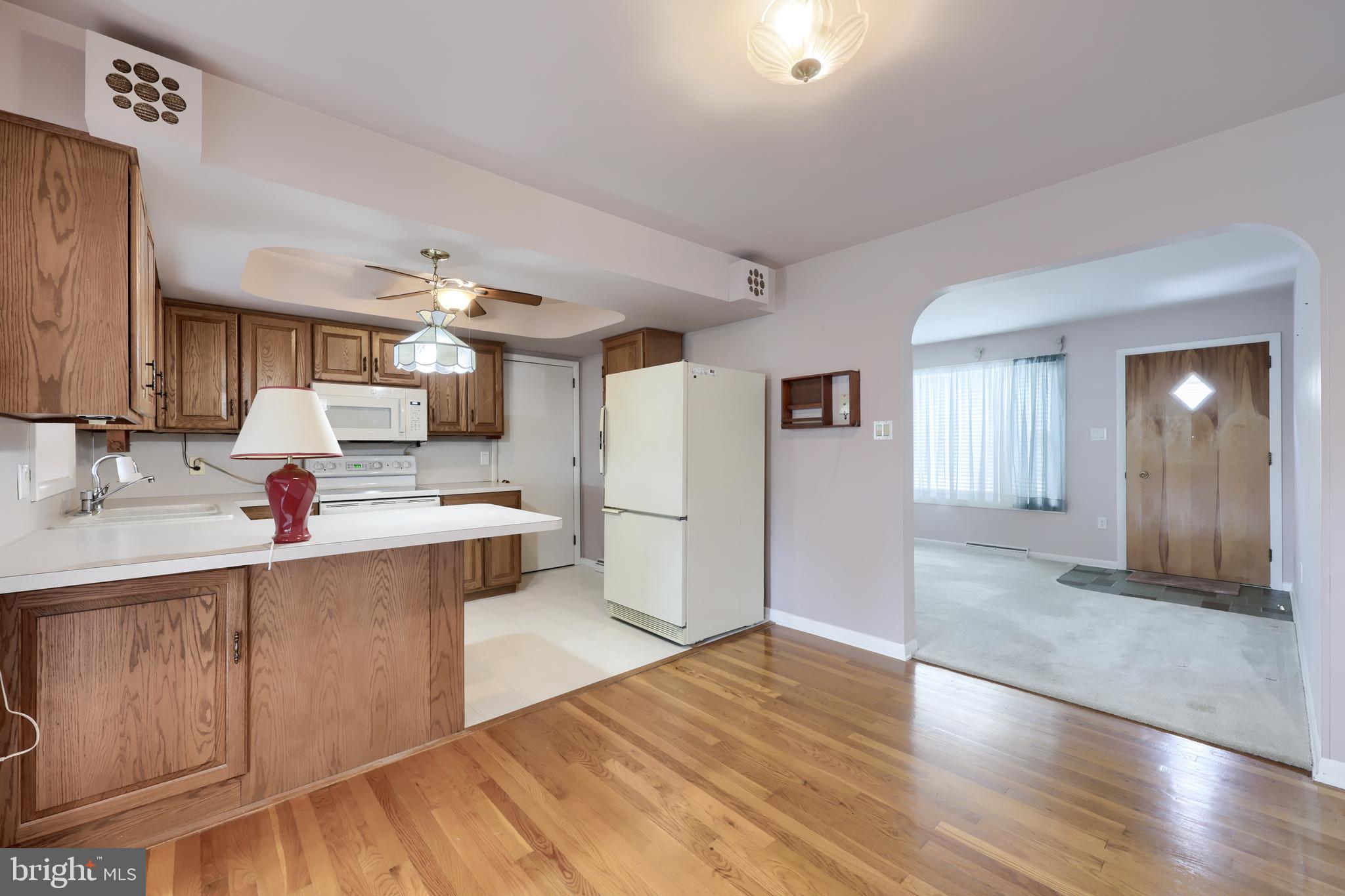 GOLDEN ACRES - Residential