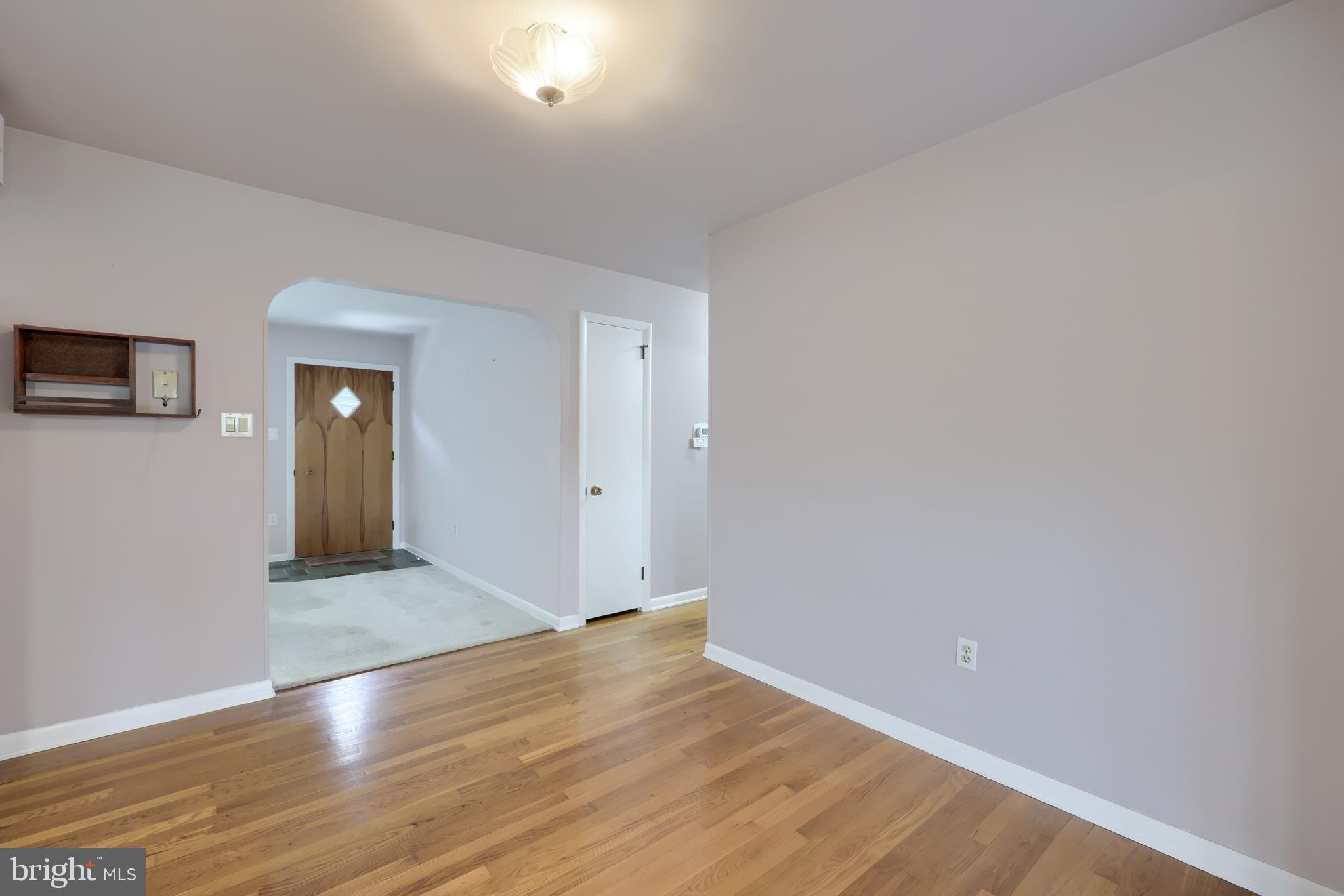 GOLDEN ACRES - Residential