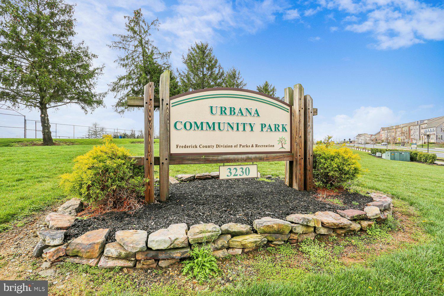 THE VILLAGES OF URBANA GREENSPRING - Residential