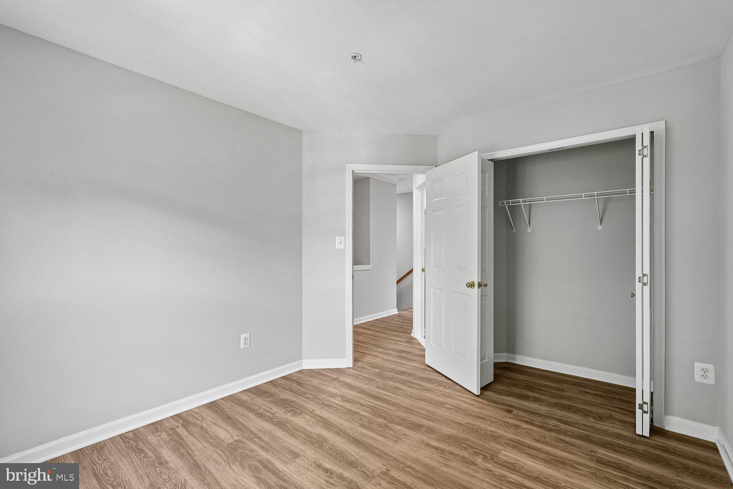 THE VILLAGES OF URBANA GREENSPRING - Residential