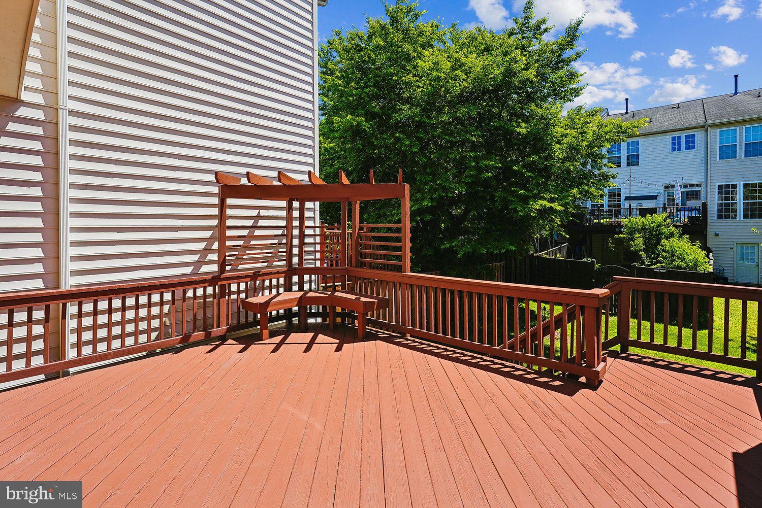 THE VILLAGES OF URBANA GREENSPRING - Residential