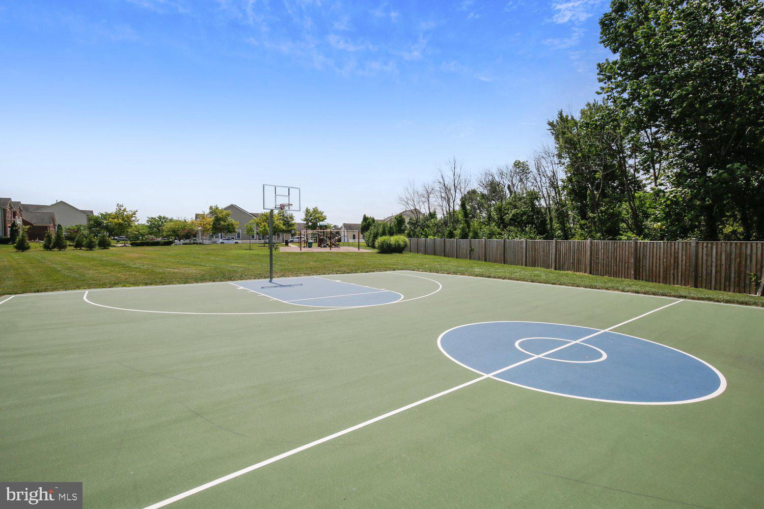 THE VILLAGES OF URBANA GREENSPRING - Residential