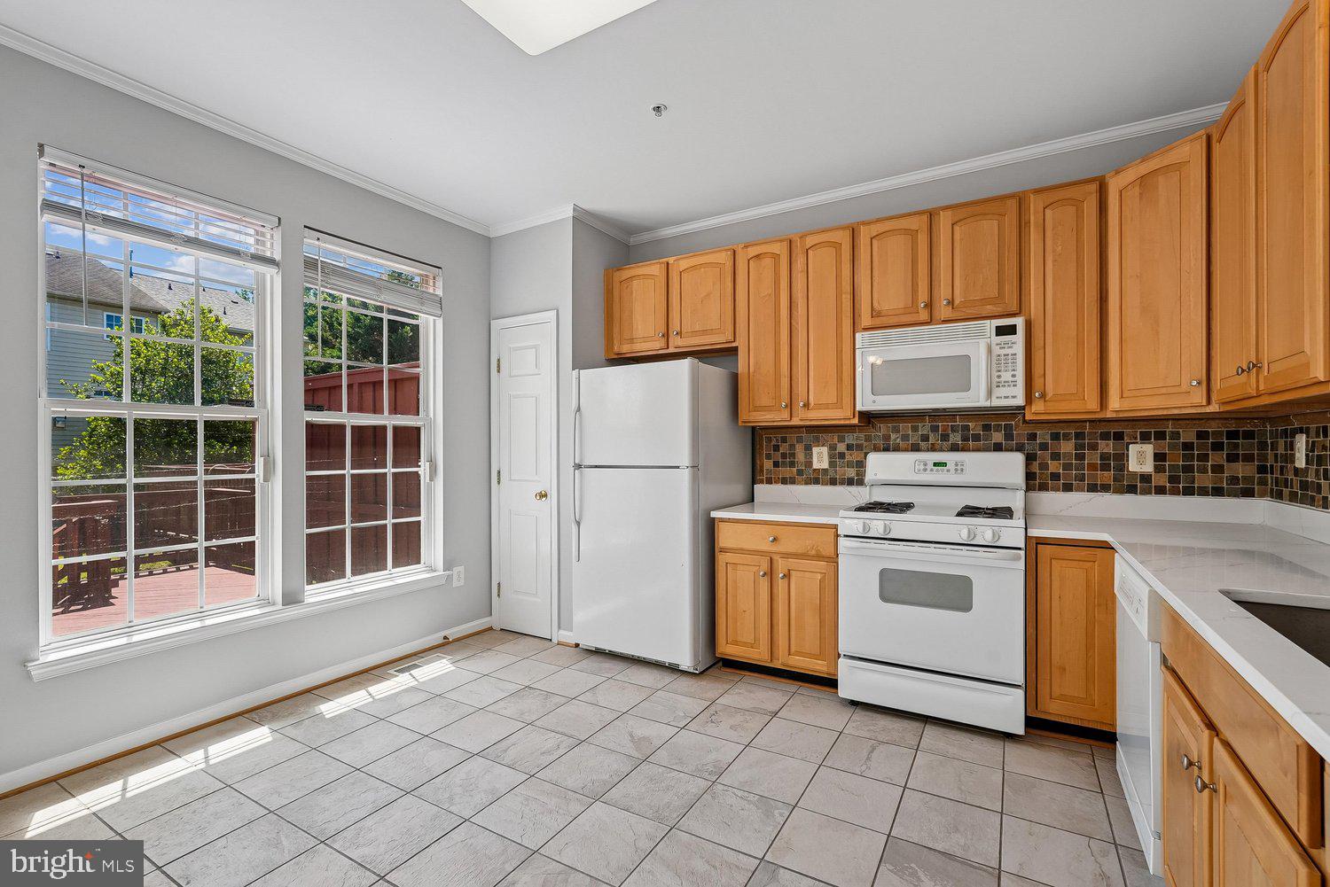THE VILLAGES OF URBANA GREENSPRING - Residential