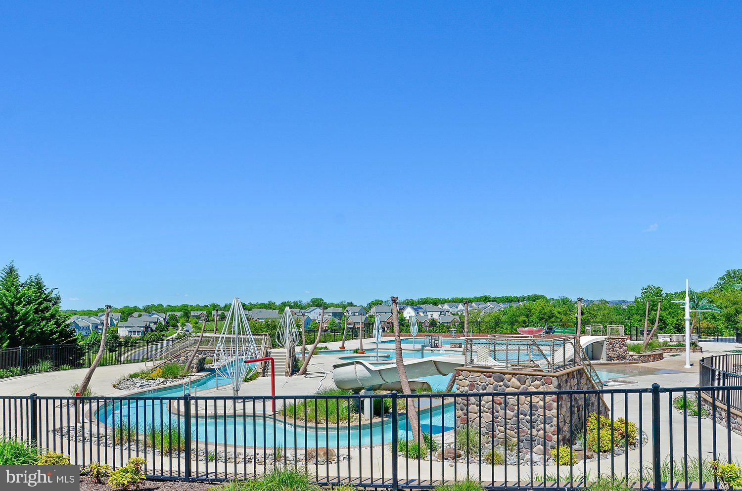 THE VILLAGES OF URBANA GREENSPRING - Residential