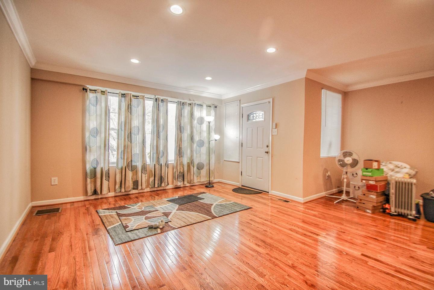 OAK LANE - Residential