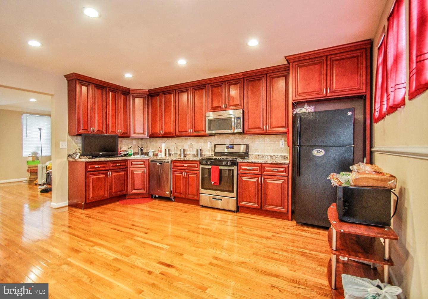 OAK LANE - Residential