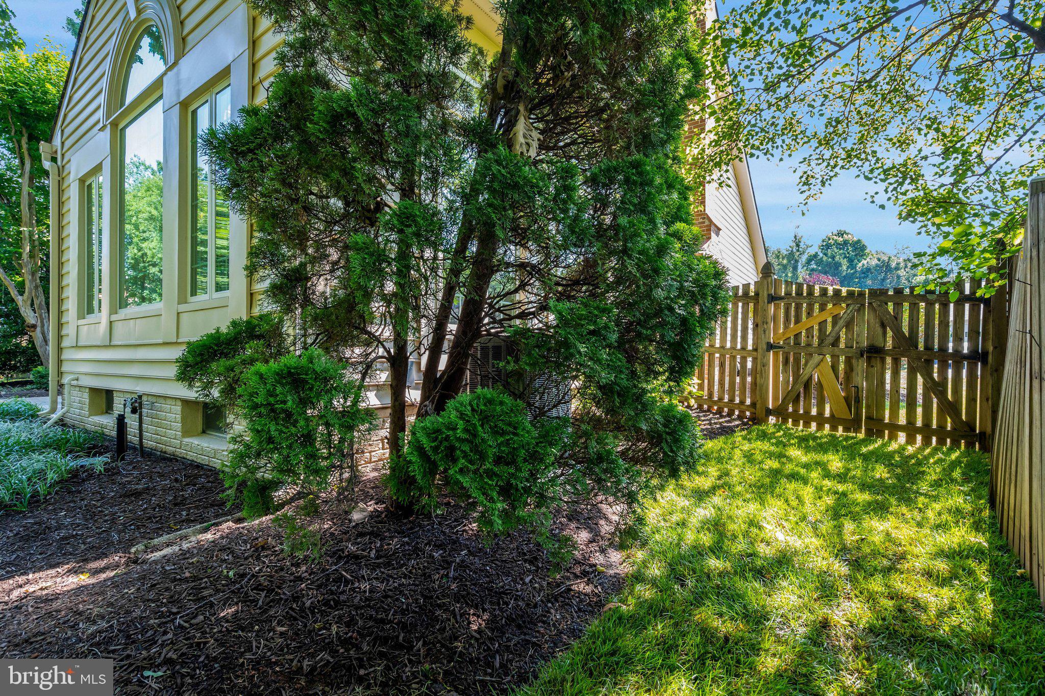 CENTER RIDGE - Residential