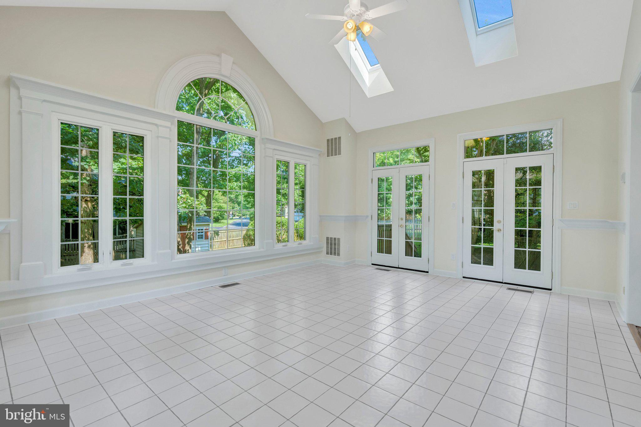 CENTER RIDGE - Residential