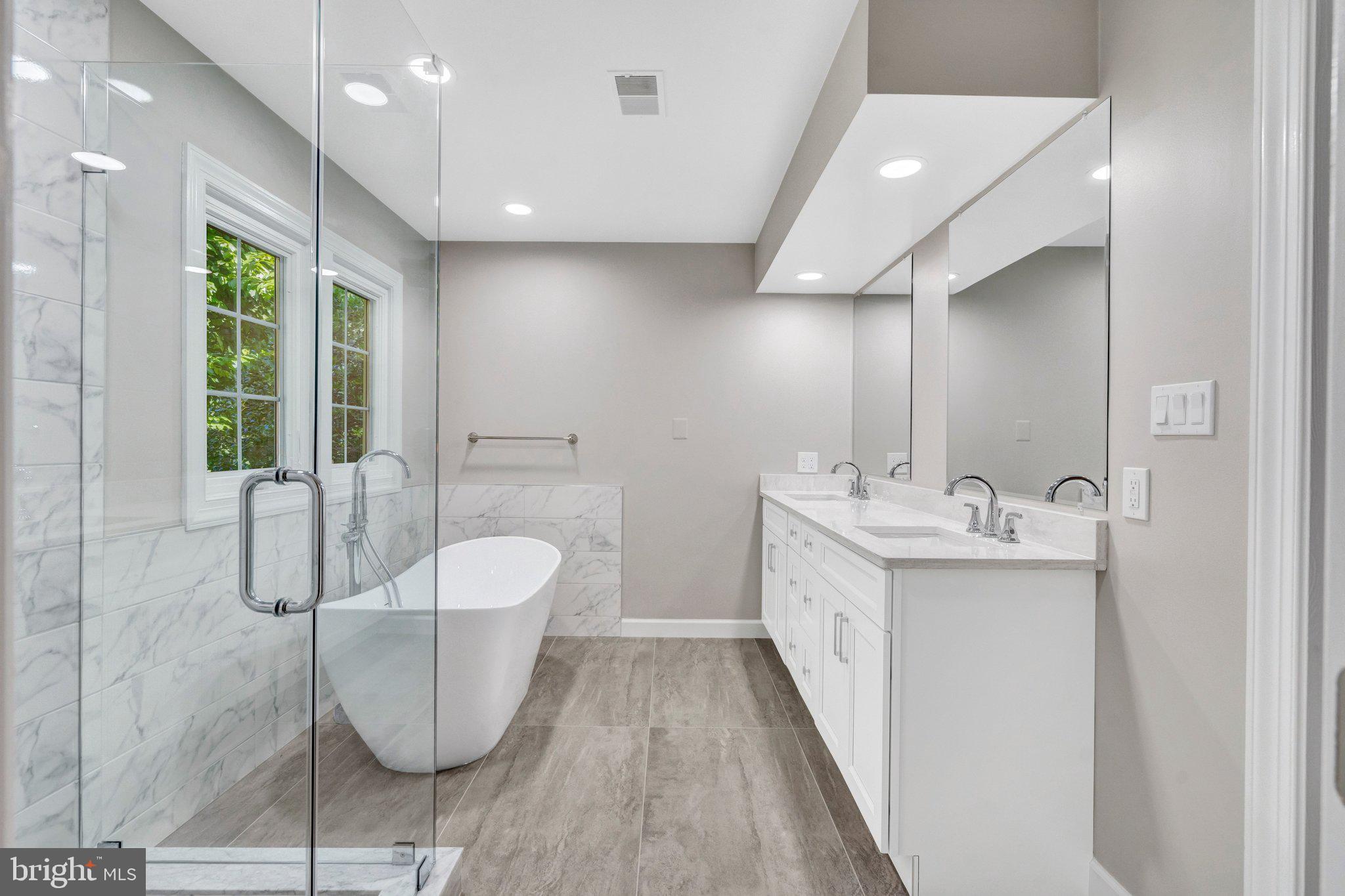 CENTER RIDGE - Residential