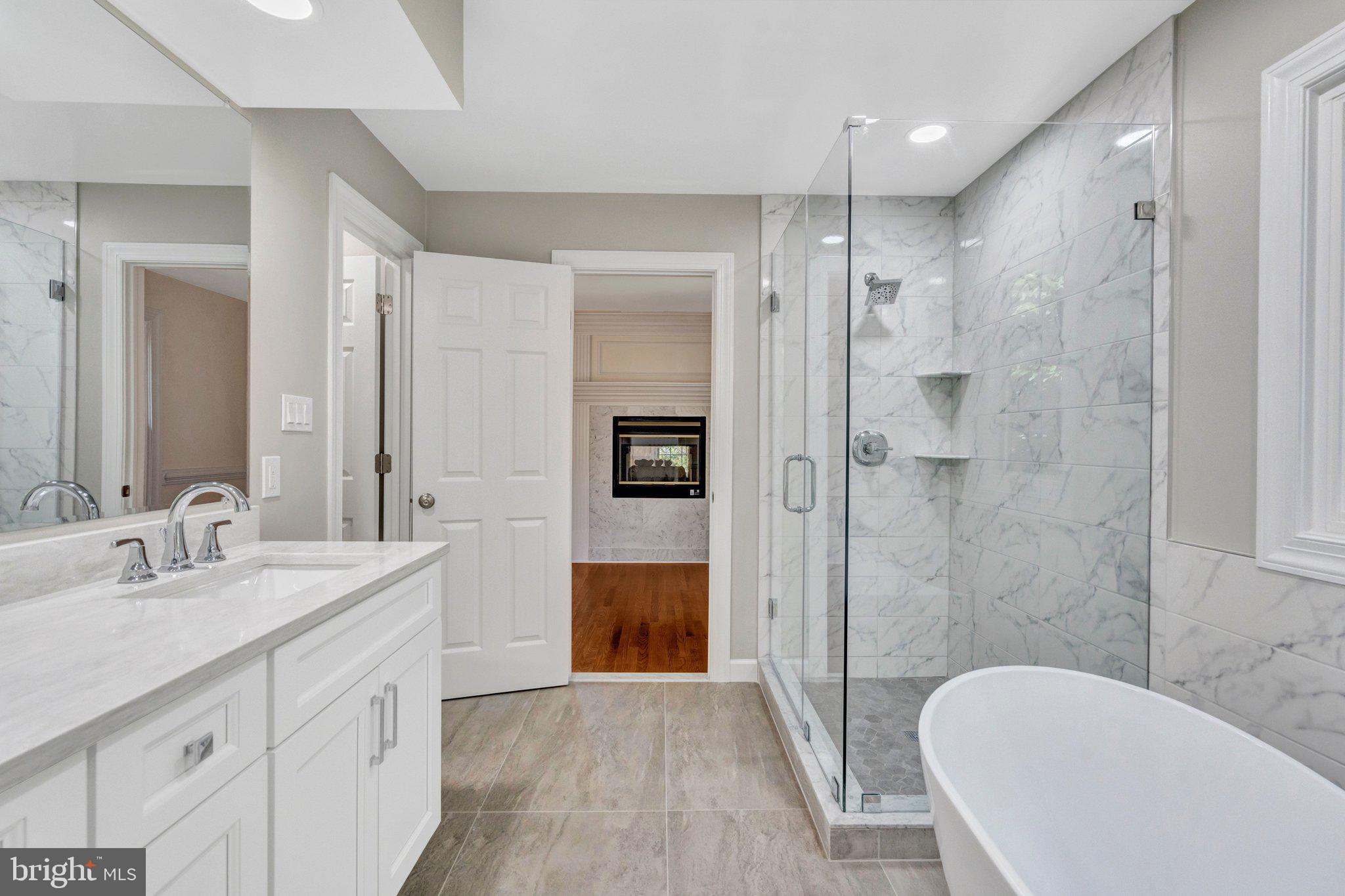 CENTER RIDGE - Residential