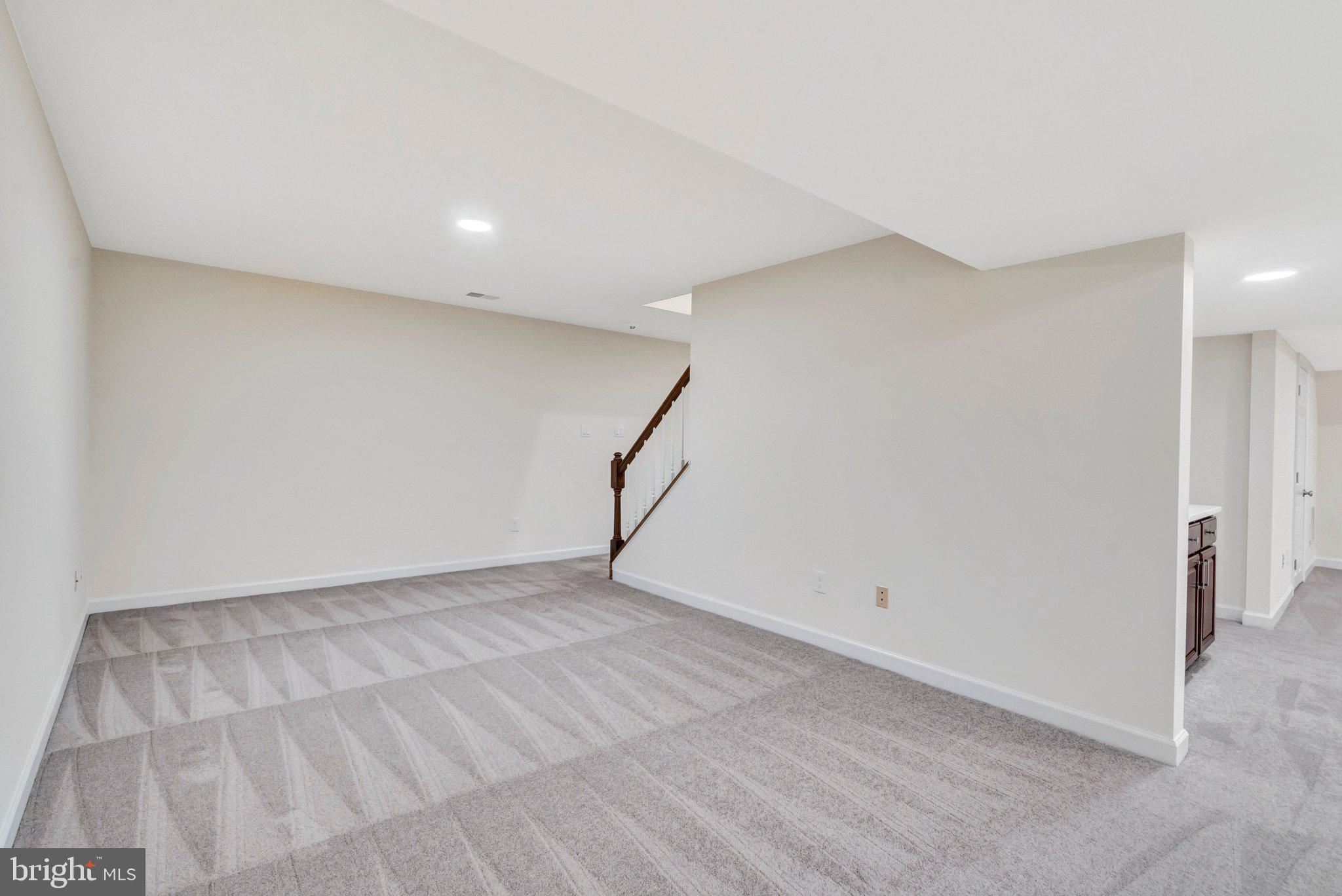 CENTER RIDGE - Residential