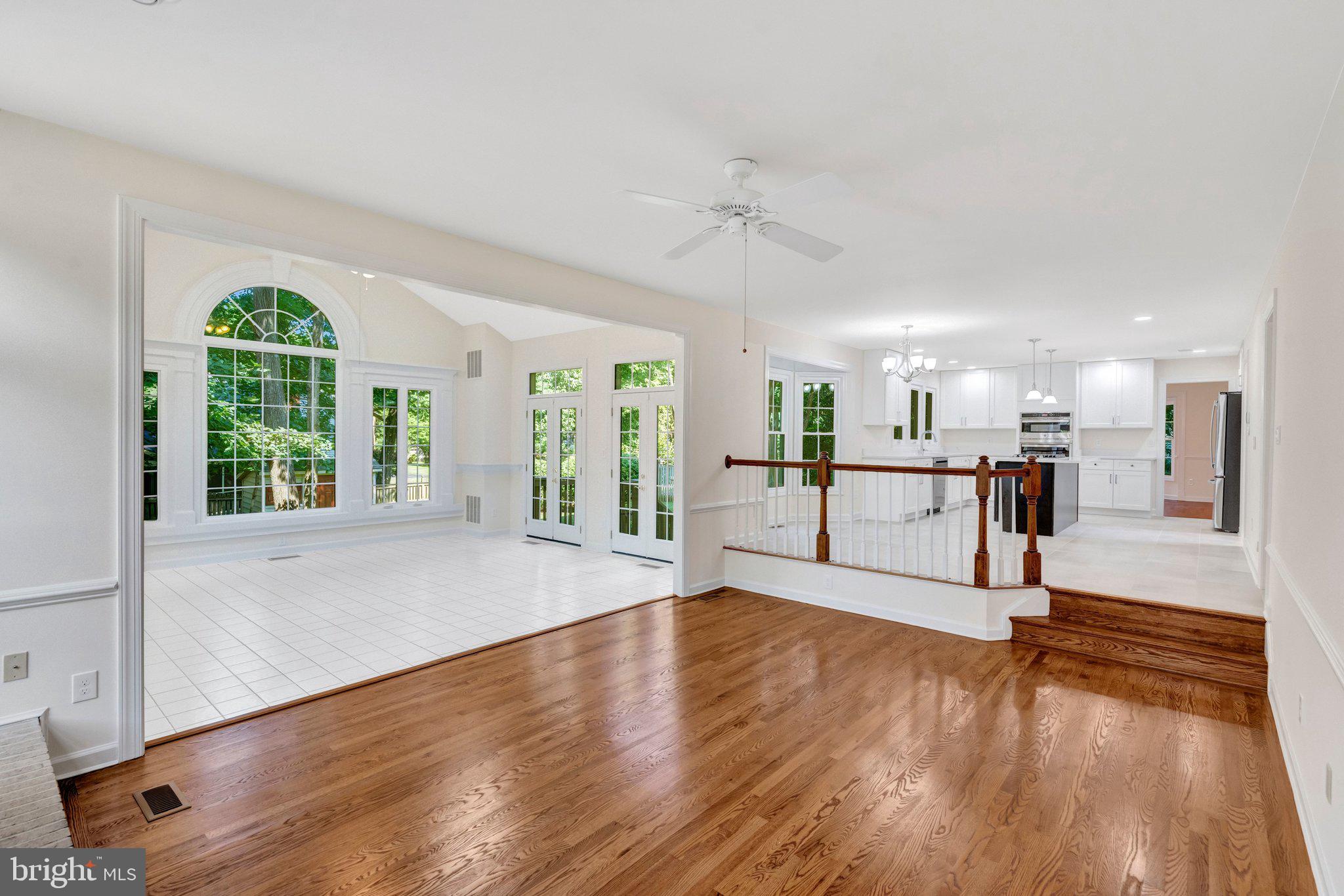 CENTER RIDGE - Residential