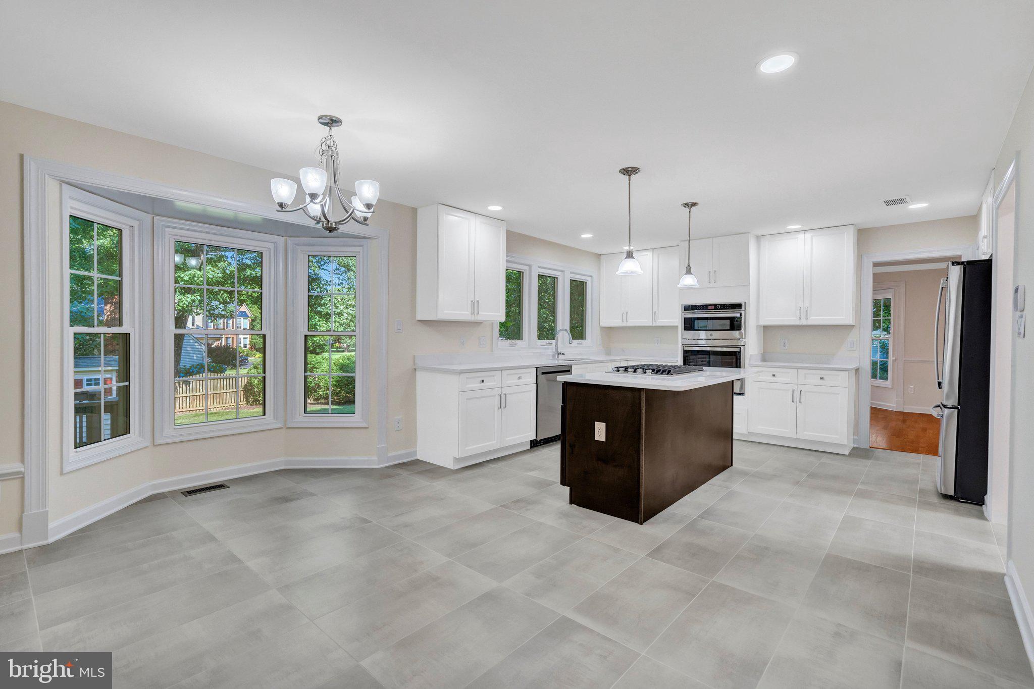 CENTER RIDGE - Residential