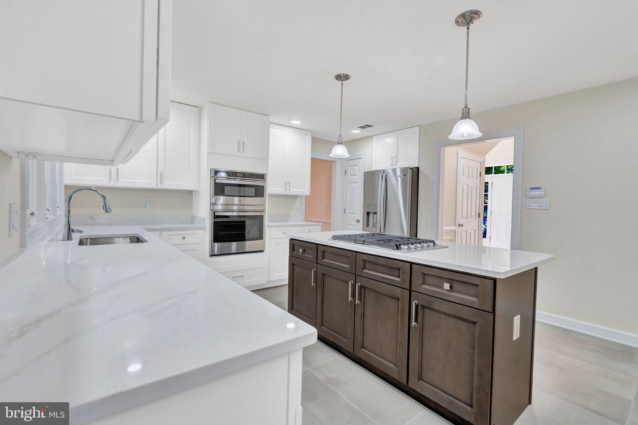CENTER RIDGE - Residential